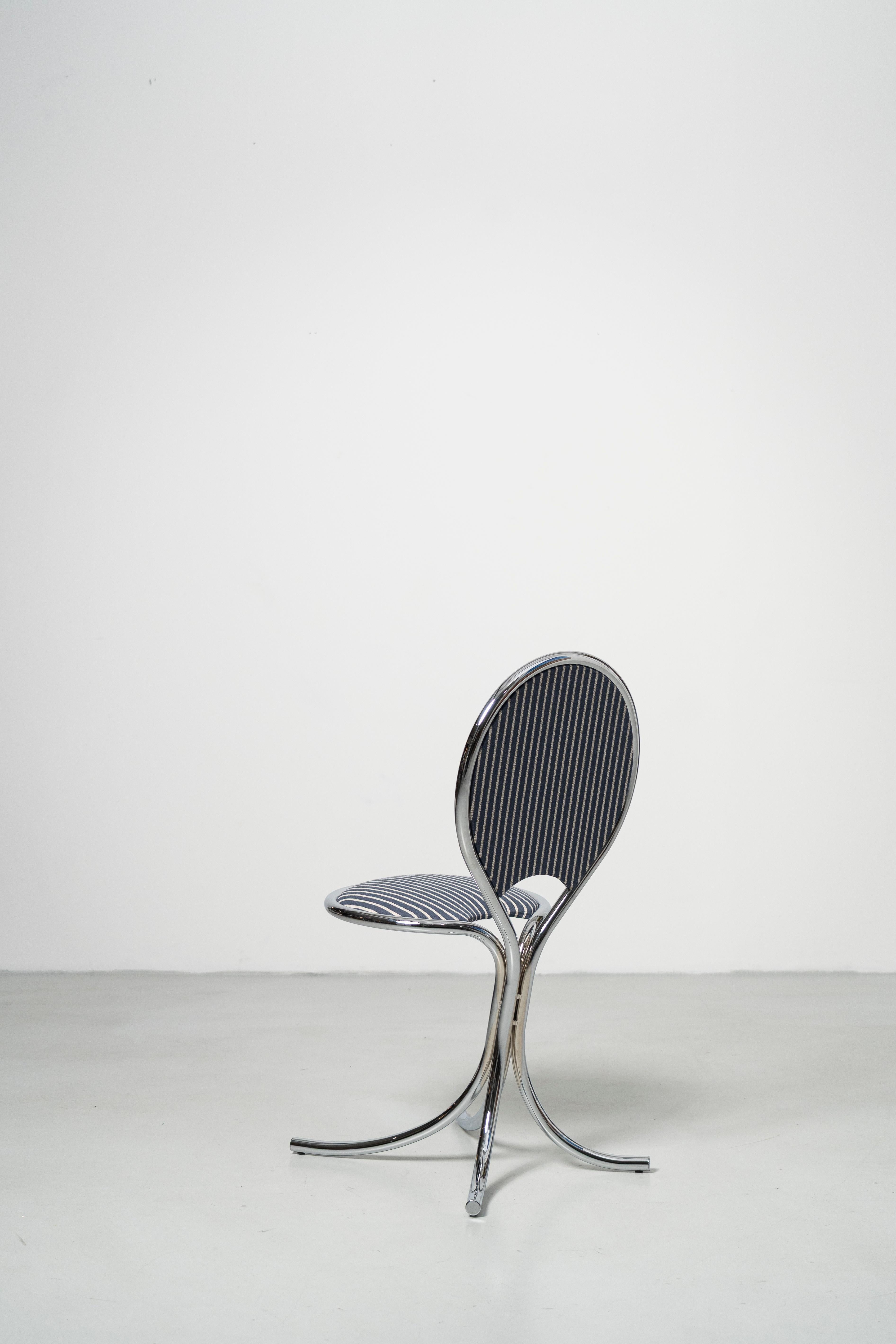 PH Steel Chair - Steel tube frame in chrome with wool fabric seat in blue im Zustand „Neu“ im Angebot in Copenhagen, DK