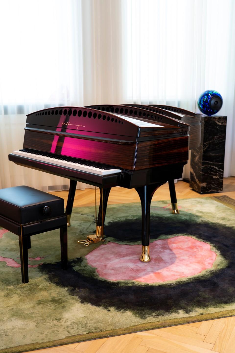 Danese PH180 Pianoforte a coda ad arco in Wood Macassar con ottone, Pianoforte Art-Case in vendita