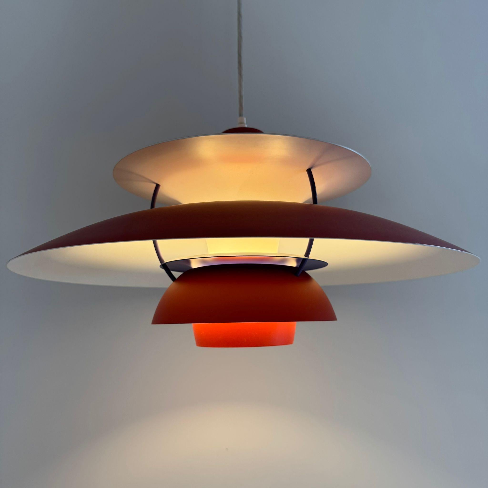 Ph5 red lamp, Poul Henningsen for Louis Poulsen, Denmark 1960 en venta 4