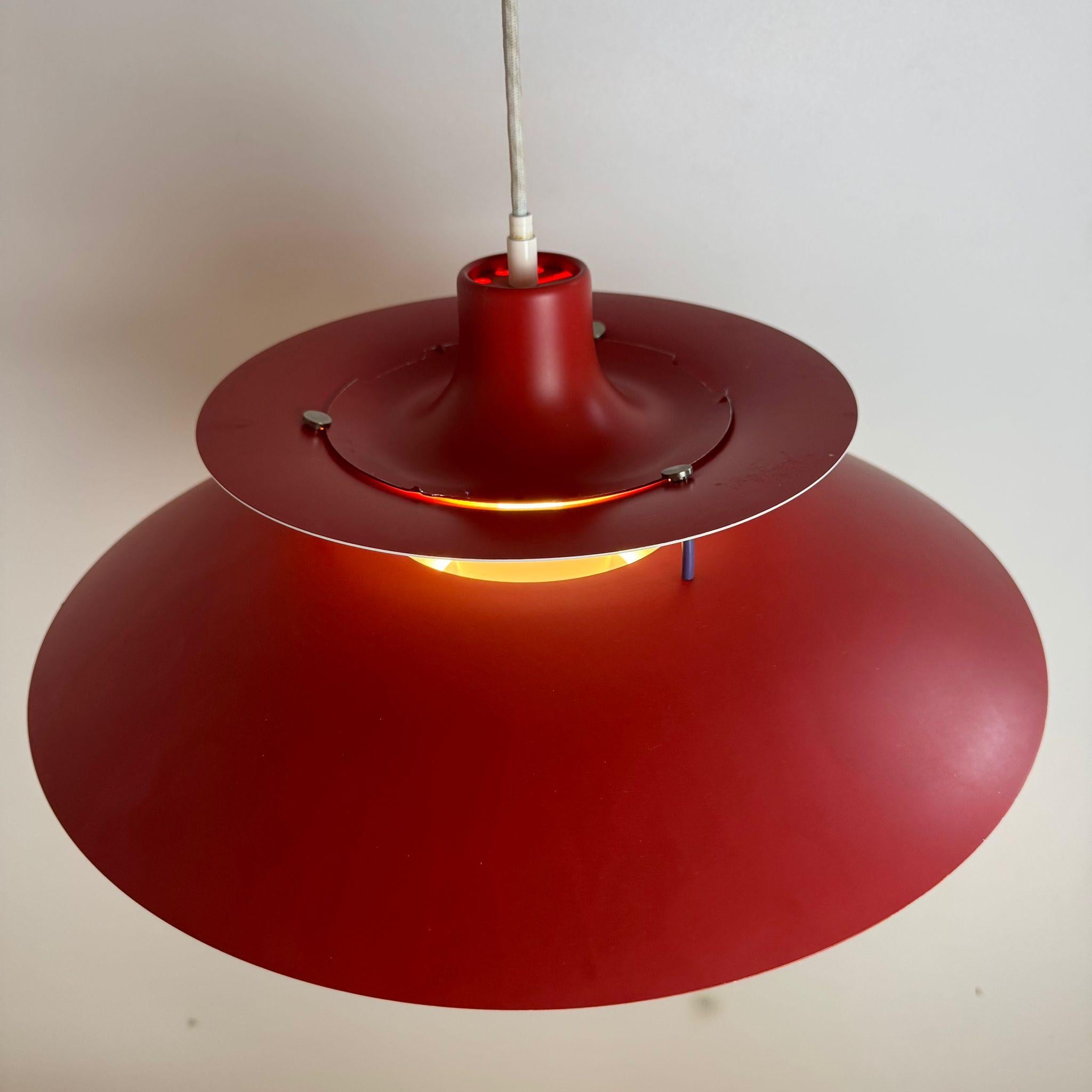 Ph5 red lamp, Poul Henningsen for Louis Poulsen, Denmark 1960 en venta 5