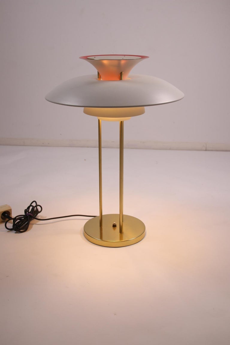 Space Age PH5 Table Lamp by Poul Henningsen for Louis Poulsen BORDS LAMPA, PH5 For Sale