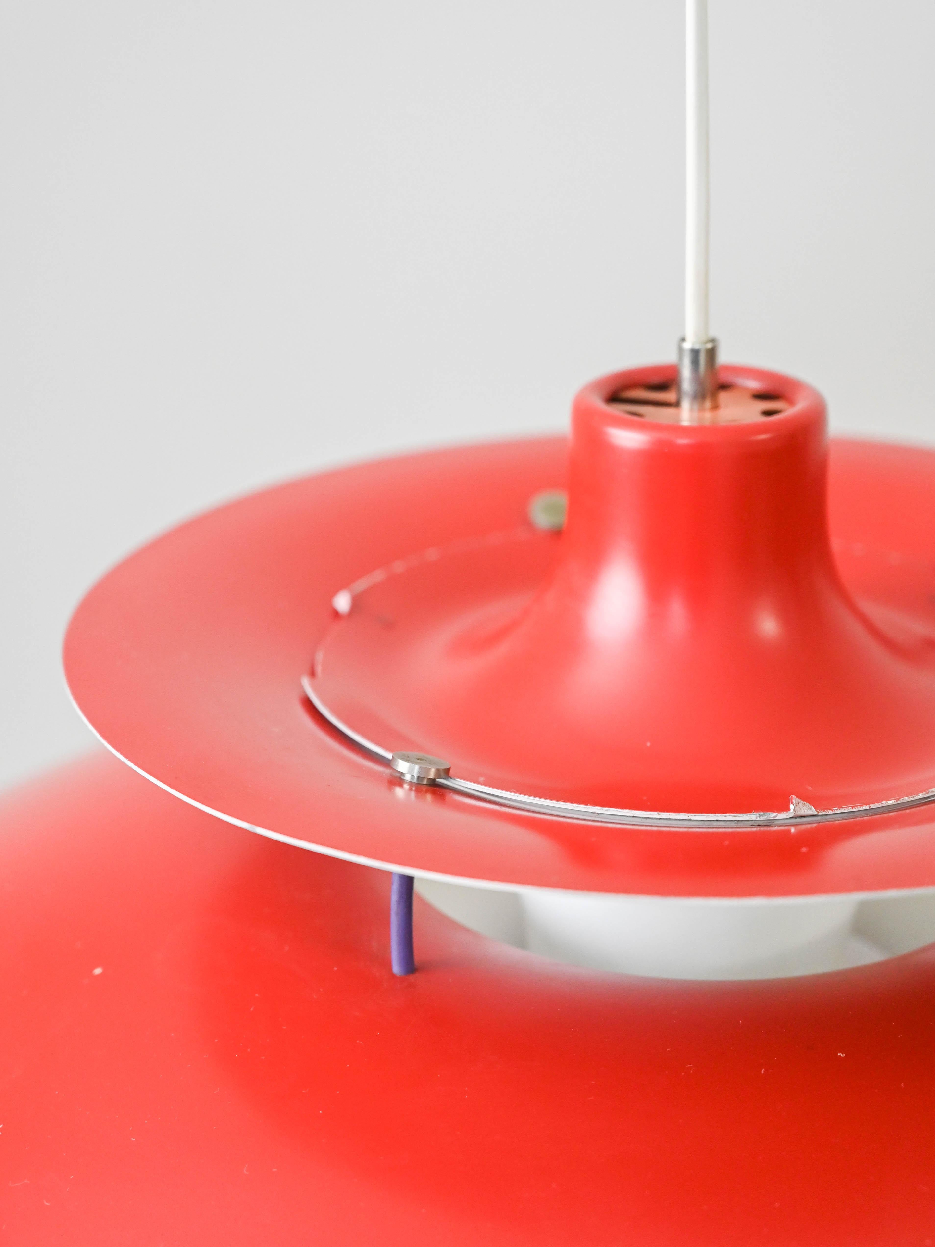 Scandinave moderne Lampe à suspension vintage PH5 de couleur rouge en vente