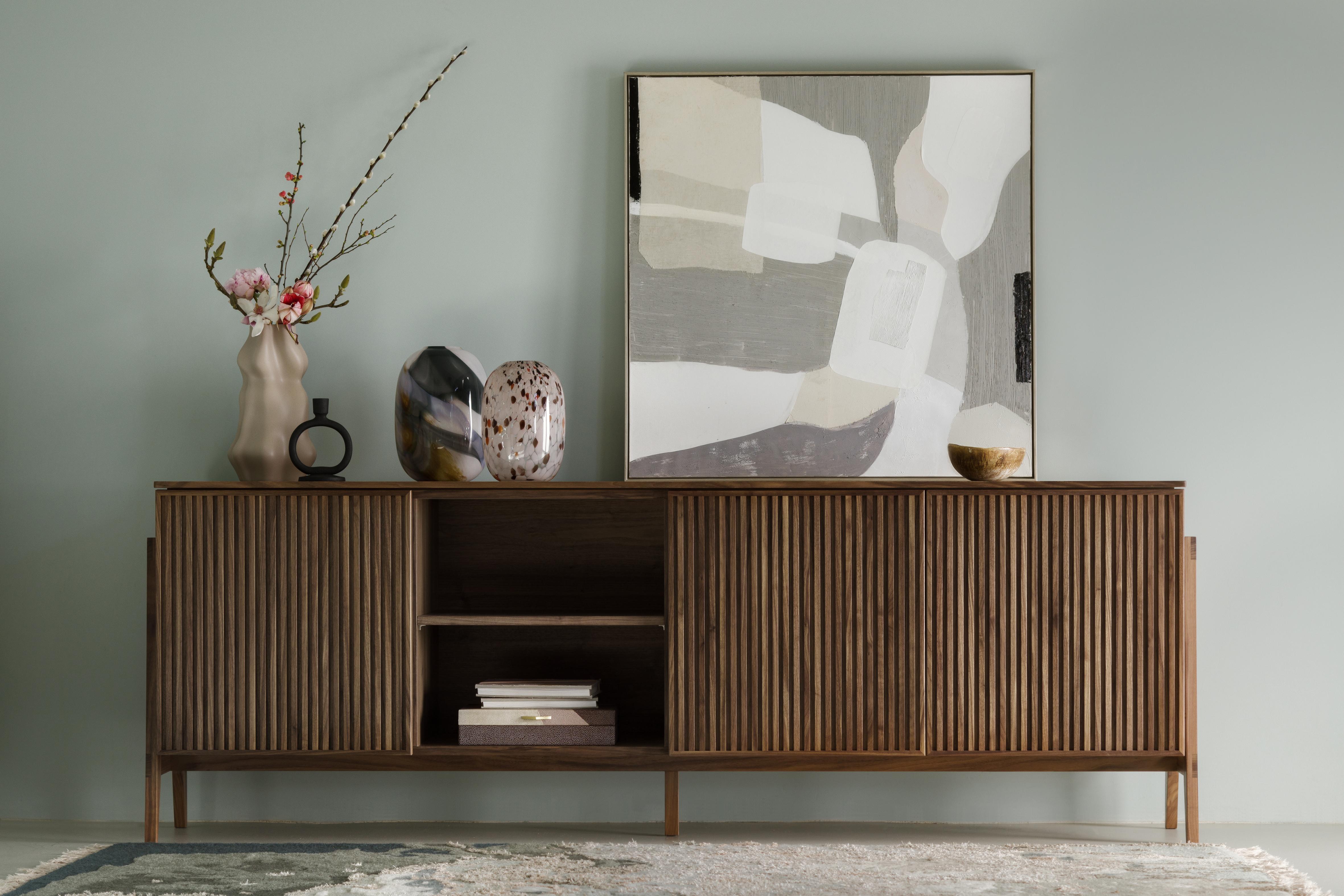 PHAB – Minimalist Cabinet with Rhythmic Fronts and Architectural Lightness

The PHAB Sideboard is a refined expression of minimalism, functionality, and structural clarity. Rooted in a deep respect for material and proportion, this piece is designed