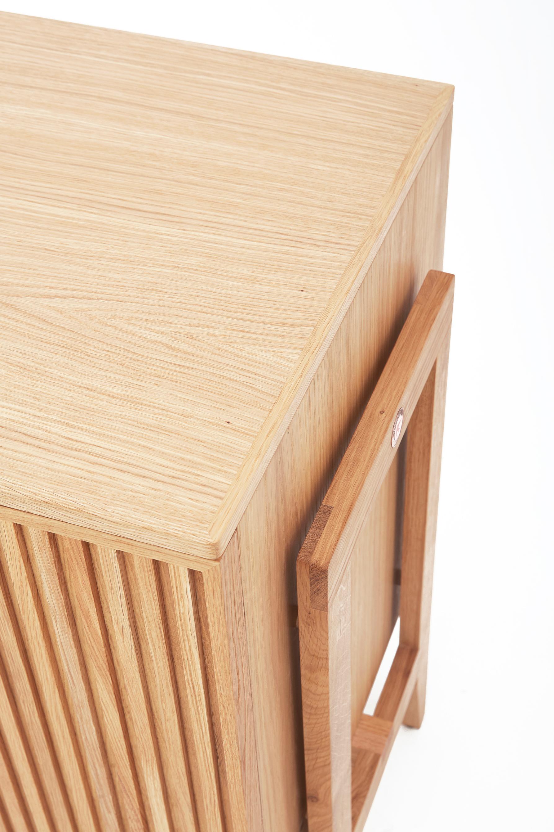 PHAB – Minimalist Oak Cabinet with Rhythmic Fronts and Architectural Lightness

The PHAB Sideboard is a refined expression of minimalism, functionality, and structural clarity. Rooted in a deep respect for material and proportion, this piece is