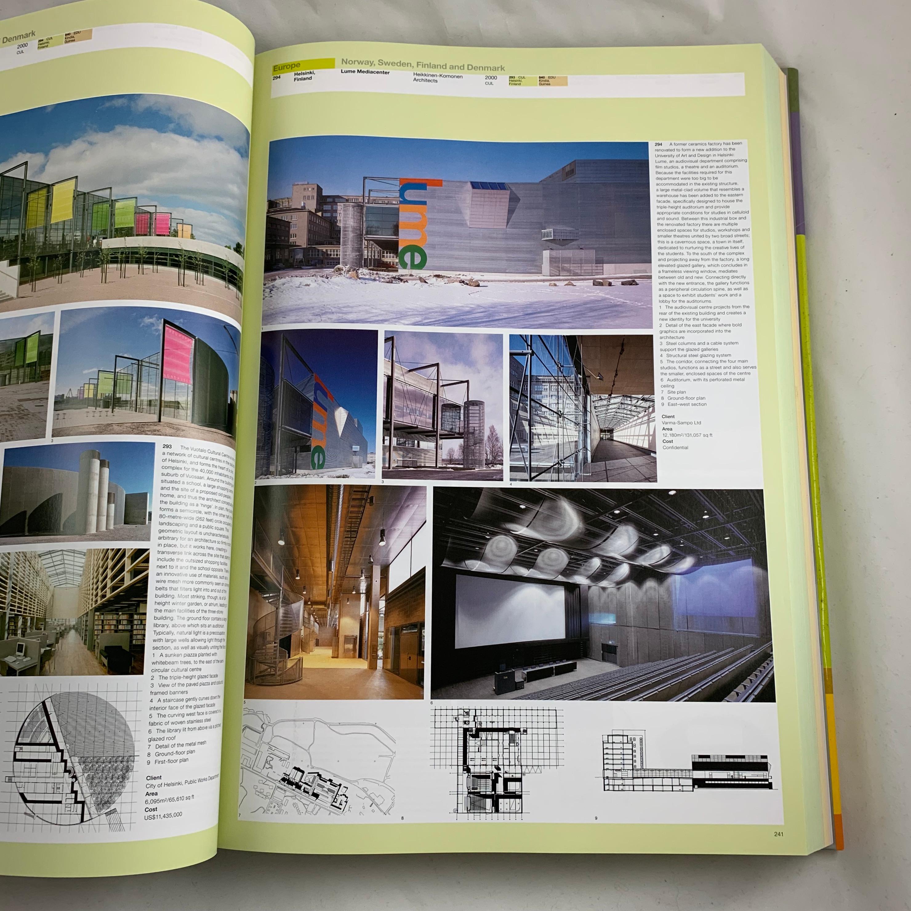 XXIe siècle et contemporain Livre de collection Phaidon Atlas of Contemporary Architecture, dans une mallette fantôme en vente
