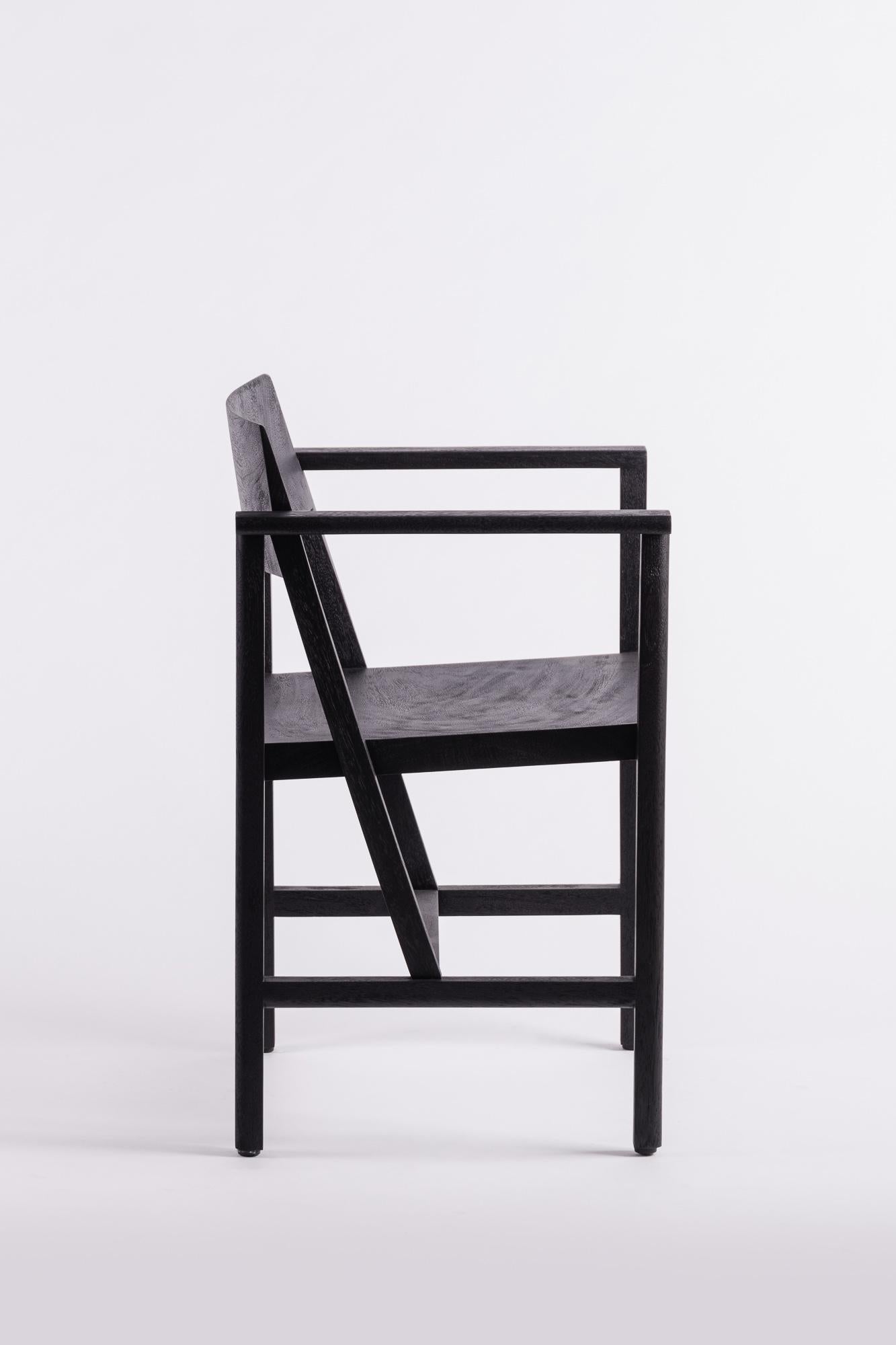 Phaka-Stuhl, Rohholz aus schwarzem Acaciaholz (Moderne der Mitte des Jahrhunderts) im Angebot