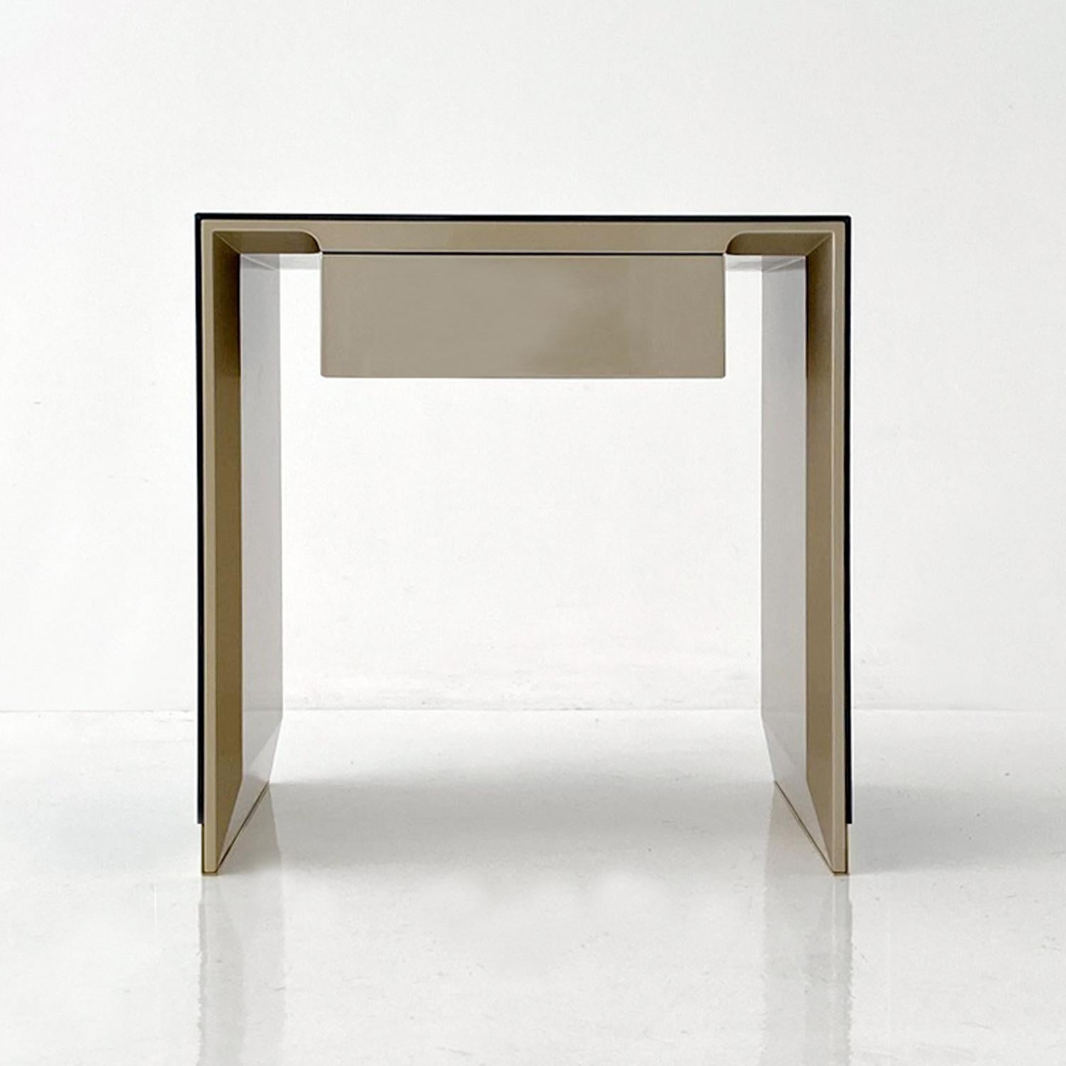 Altro Comodino alto Phantom 60 Laccato Oro e Calacatta Oro di Casa Casati in vendita