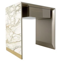 Comodino alto Phantom 60 Laccato Oro e Calacatta Oro di Casa Casati
