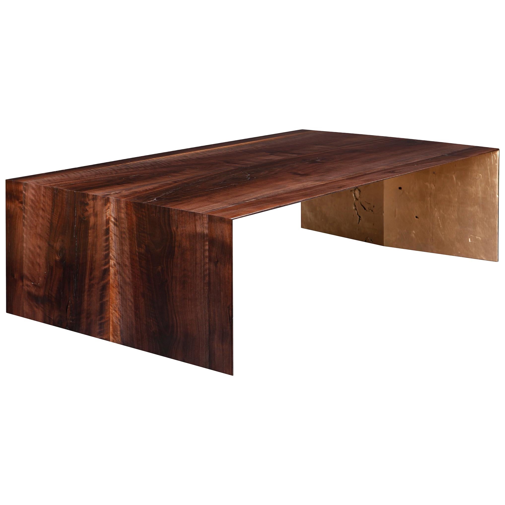 Mesa de centro "Fantasma" del diseñador/artista Florian Roeper