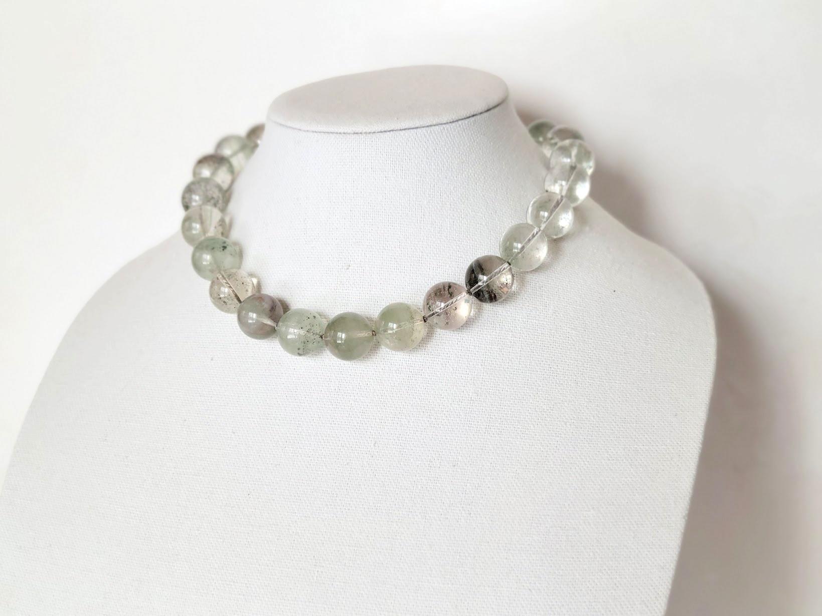Collana annodata di quarzo fantasma in vendita 5