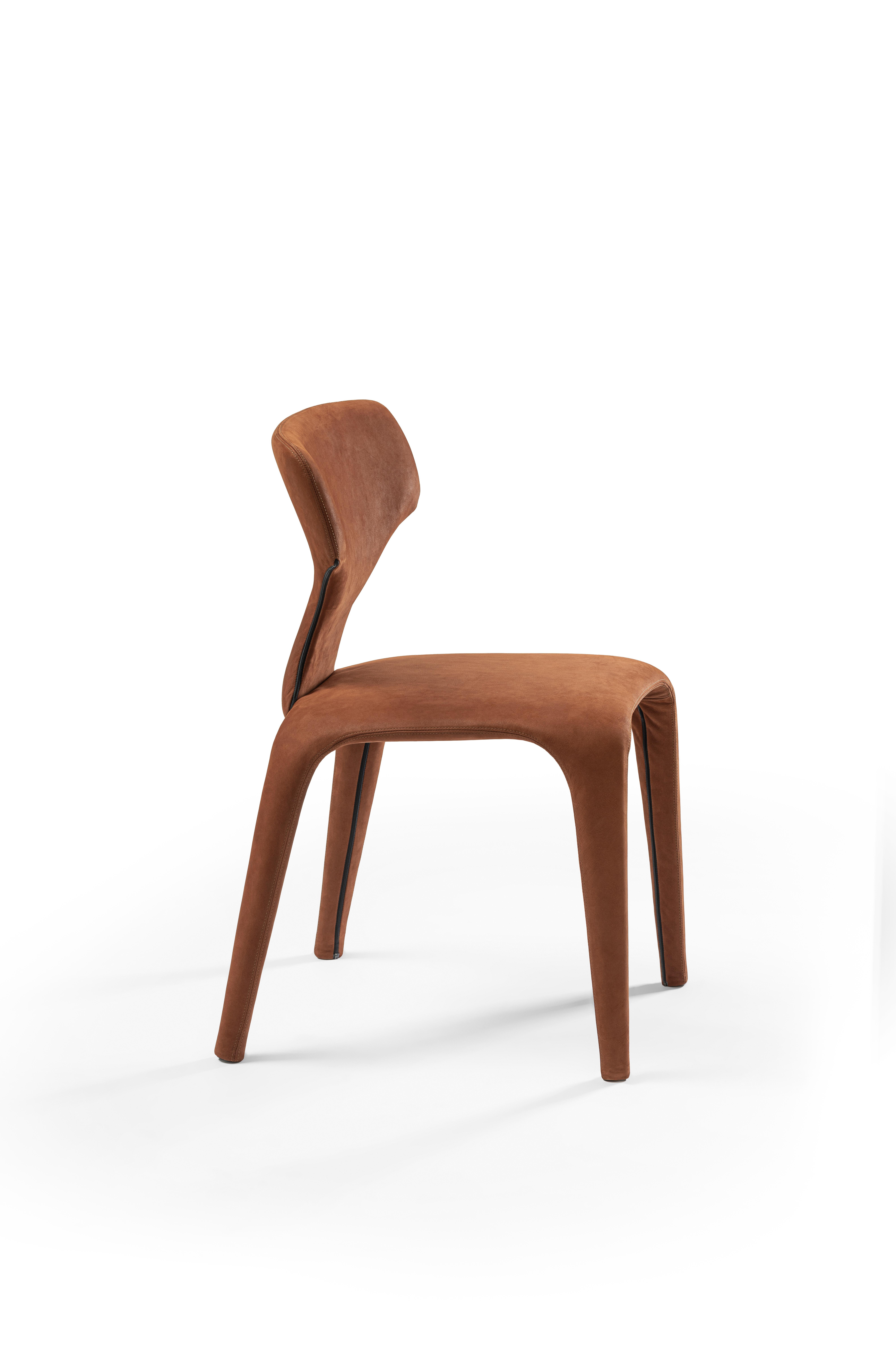 Fait main Phantom, chaise entièrement rembourrée, Stefano Bigi Design Studio pour Eroato en vente
