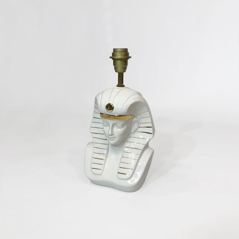 Pharaoh Ceramic Table Lamp 70s Hollywood Regency Egyptianism white gold art deco For Sale at 1stDibs