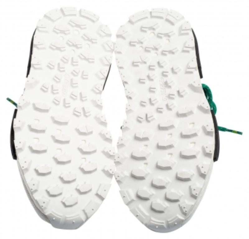 Pharrell Williams x Adidas Weißer Stoff Human Body NMD Turnschuhe aus weißem Stoff Größe 40 2/3 im Angebot 2
