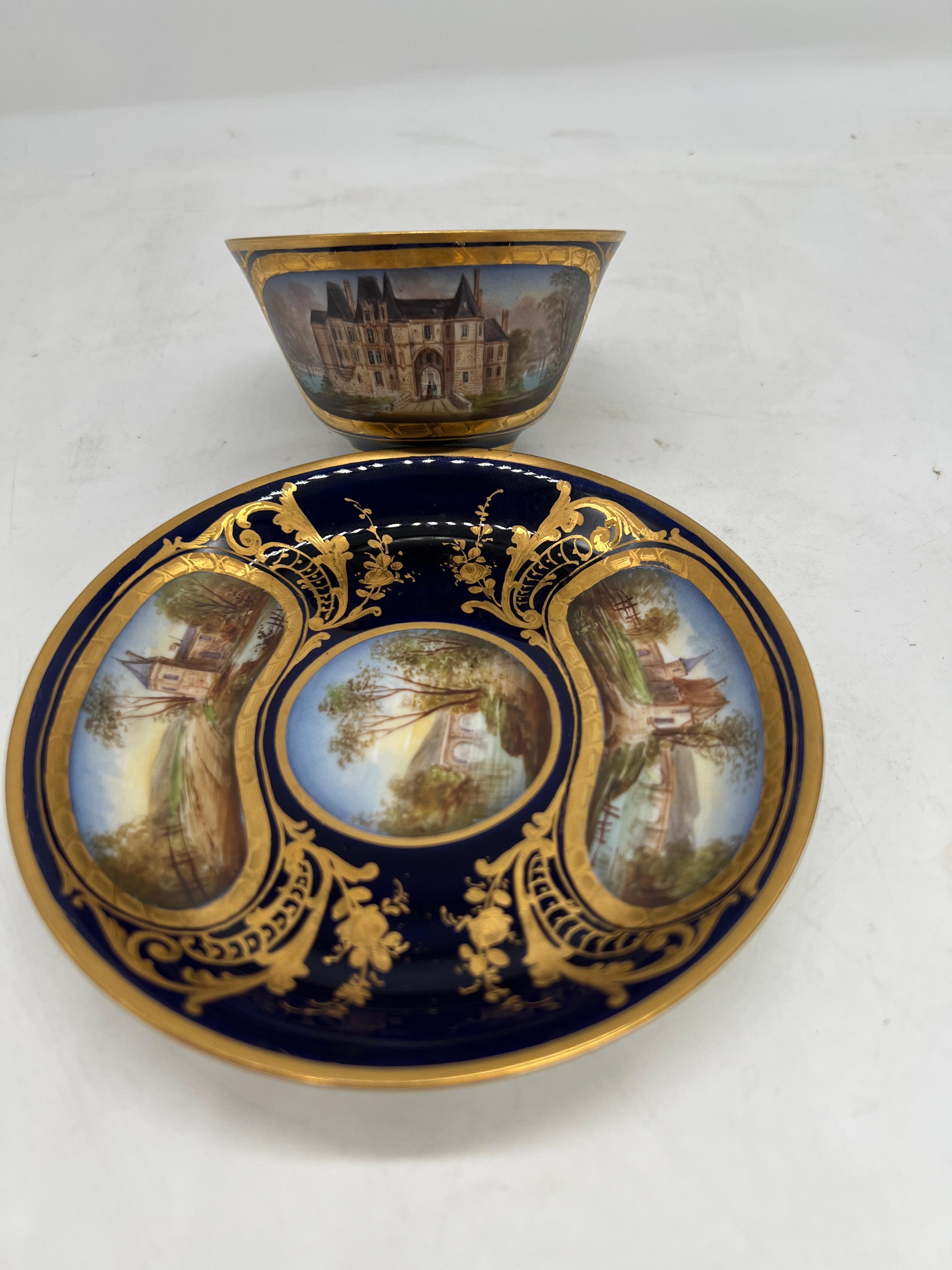 Phénoménal 12 Sèvres 19th C, Chateau Des Tuileries 1846 Chateau Scene Cup Saucer en vente 6