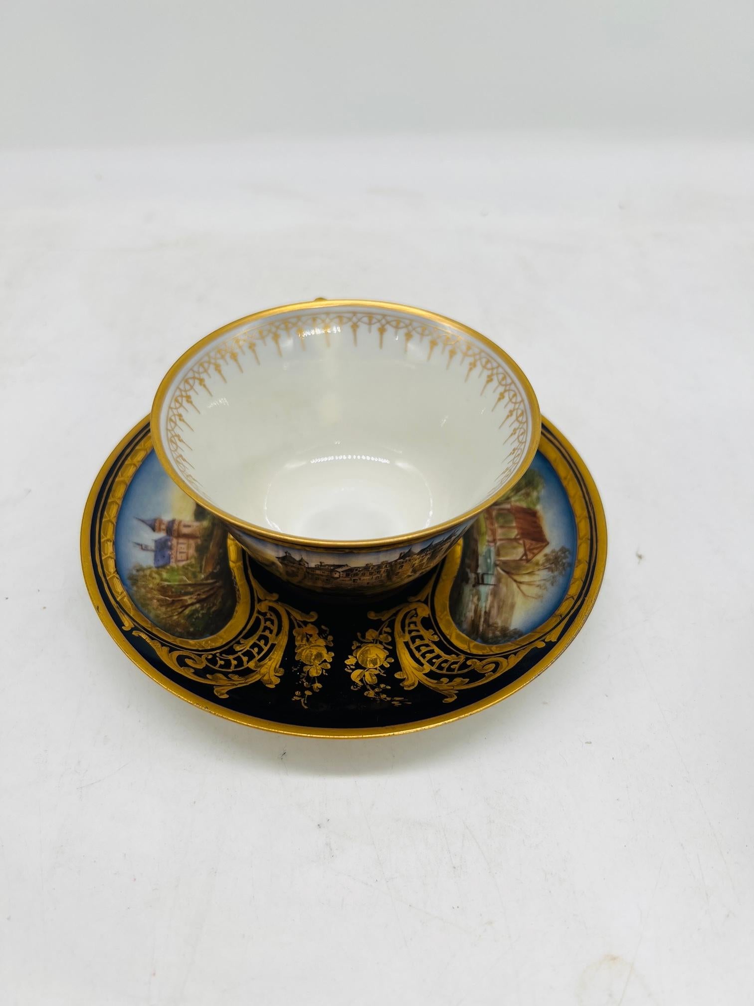 Phénoménal 12 Sèvres 19th C, Chateau Des Tuileries 1846 Chateau Scene Cup Saucer en vente 7