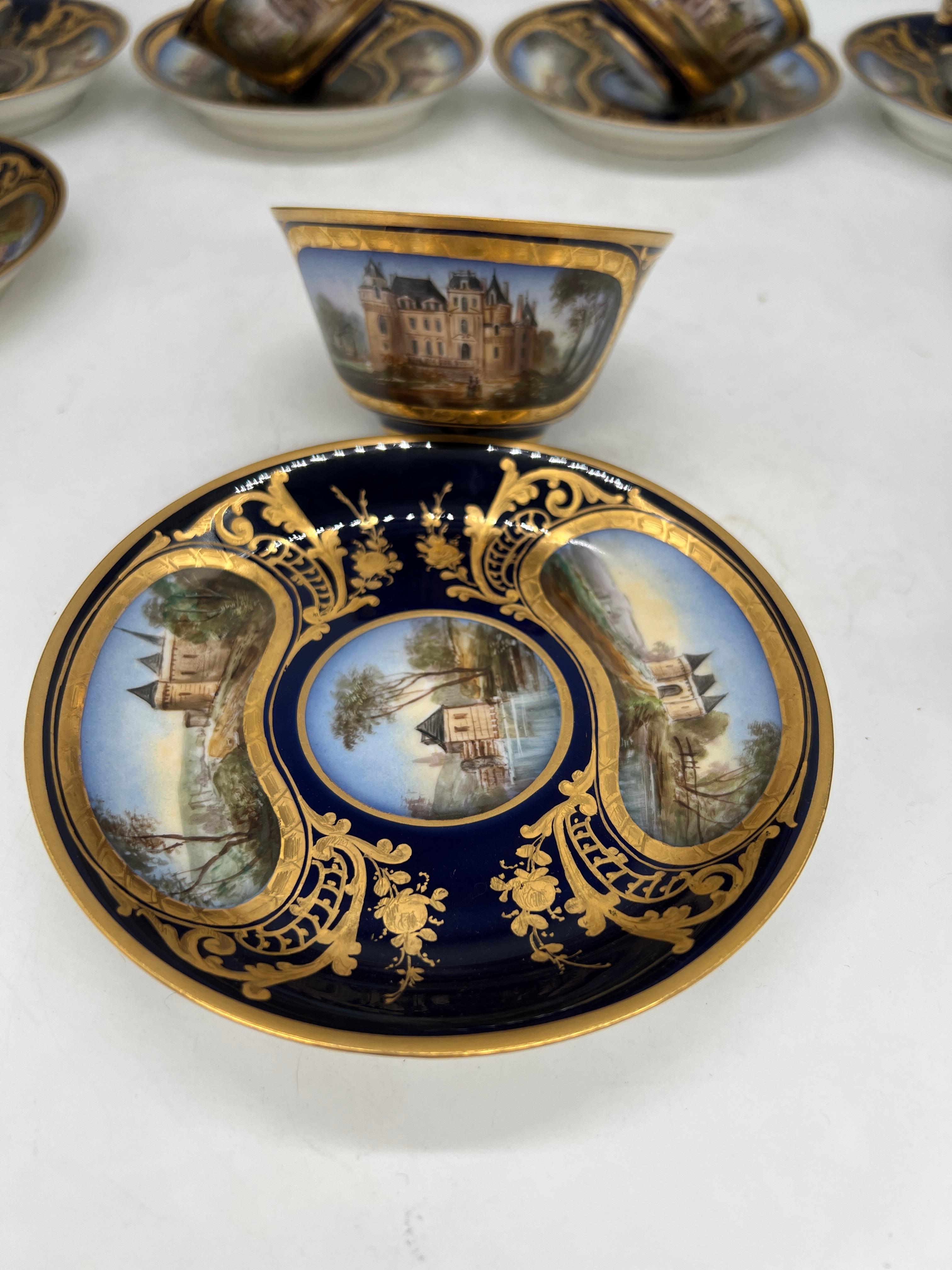 Porcelaine Phénoménal 12 Sèvres 19th C, Chateau Des Tuileries 1846 Chateau Scene Cup Saucer en vente