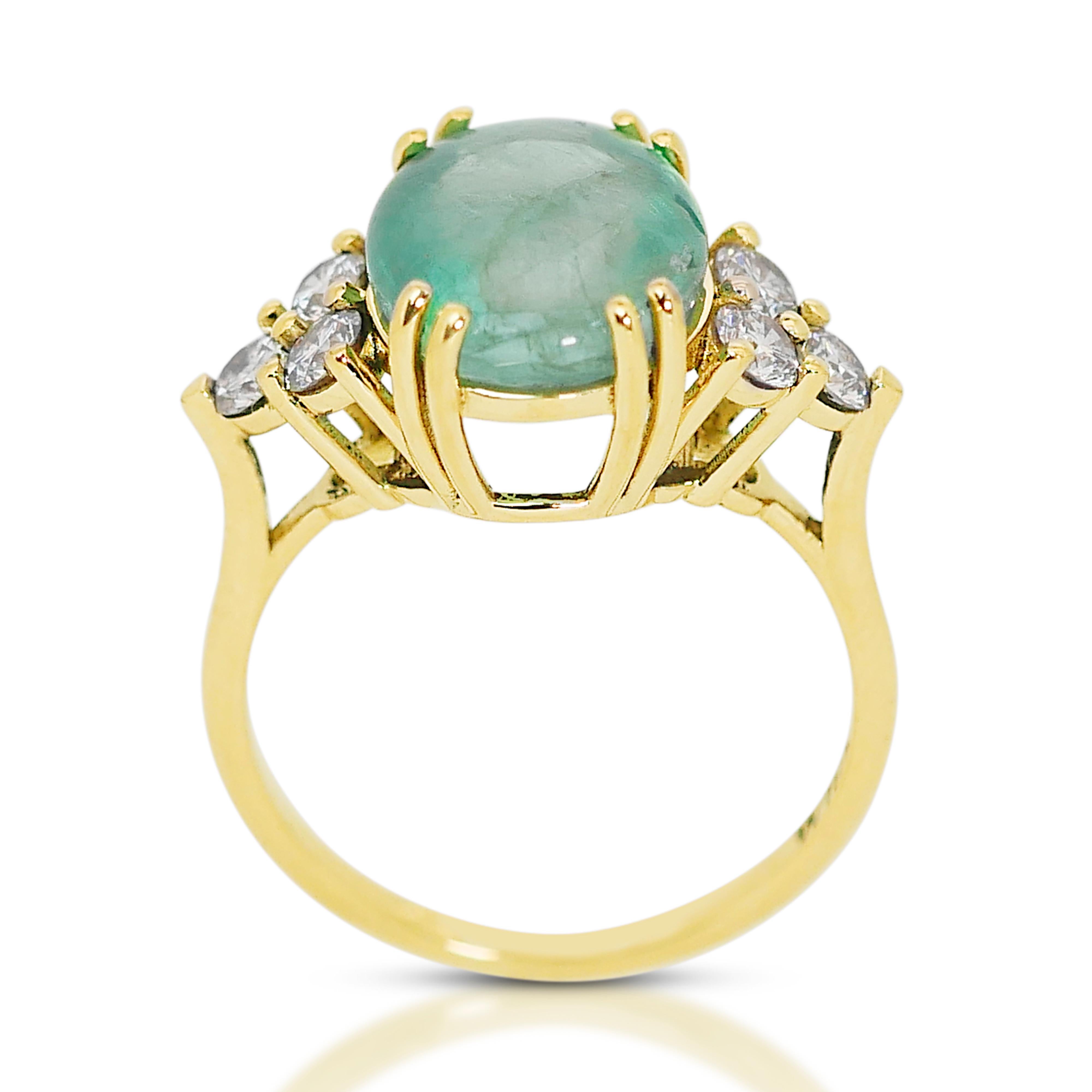 Phenomenal 18K Yellow Gold Emerald and Diamond Cocktail Ring w/ 5.59ct - IGI  For Sale 2