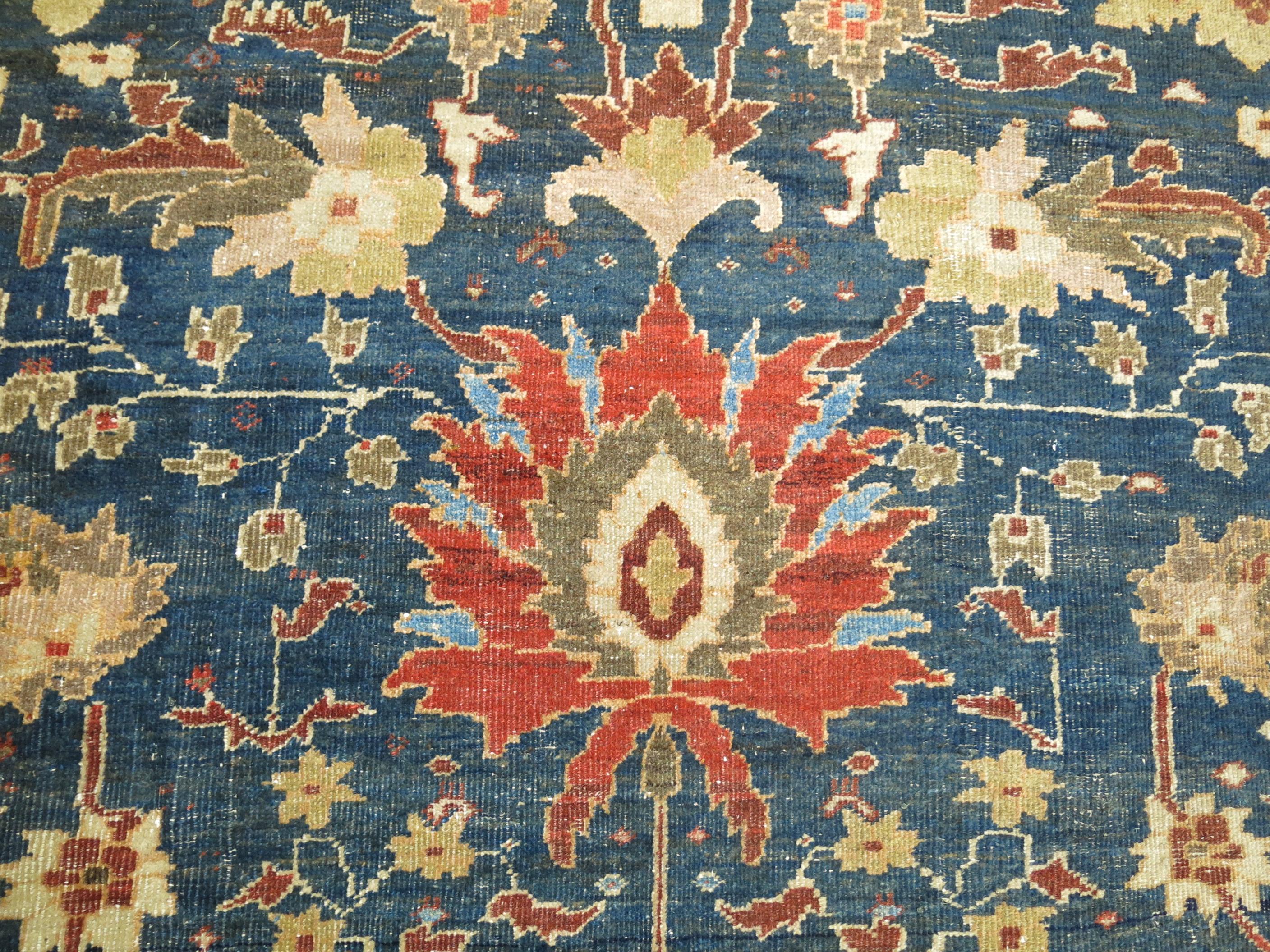 XIXe siècle Tapis persan ancien à grande échelle de la collection Zabihi Sultanabad Mahal en vente