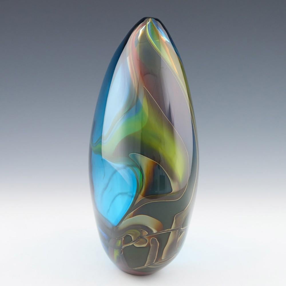 Phil Atrill Horizon Series Abstract Vase, 2013

Additional information:
Date : 2013
Origin : Surrey, England 
Bowl Features : Swirling yellows, orangey browns, and blue. 
Marks : Signed Phil Atrill 
Type : Lead
Size : H 29.5cm
Diameter approx at