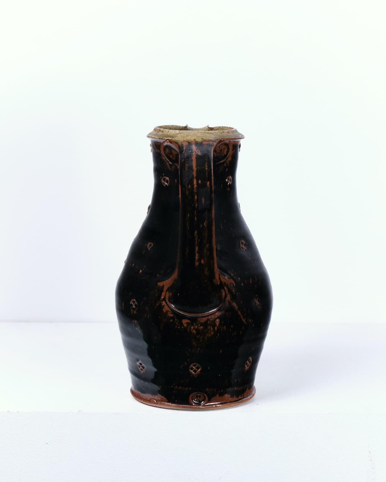 c.1970
Grès avec glaçure Tenmoku et Kaki
H30 x D18 cm 
