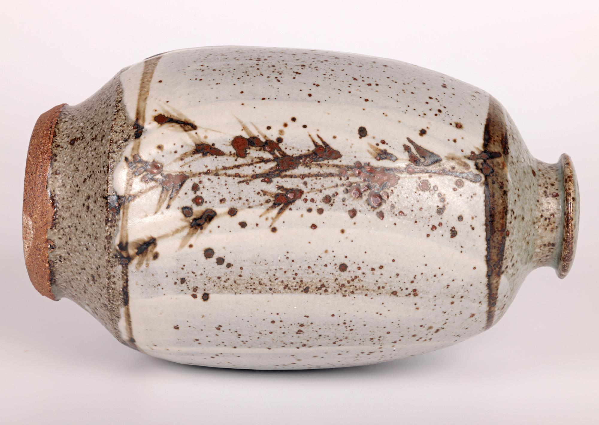 Phil Rogers Studio Pottery Vaso in frassino smaltato con disegni floreali in vendita 1