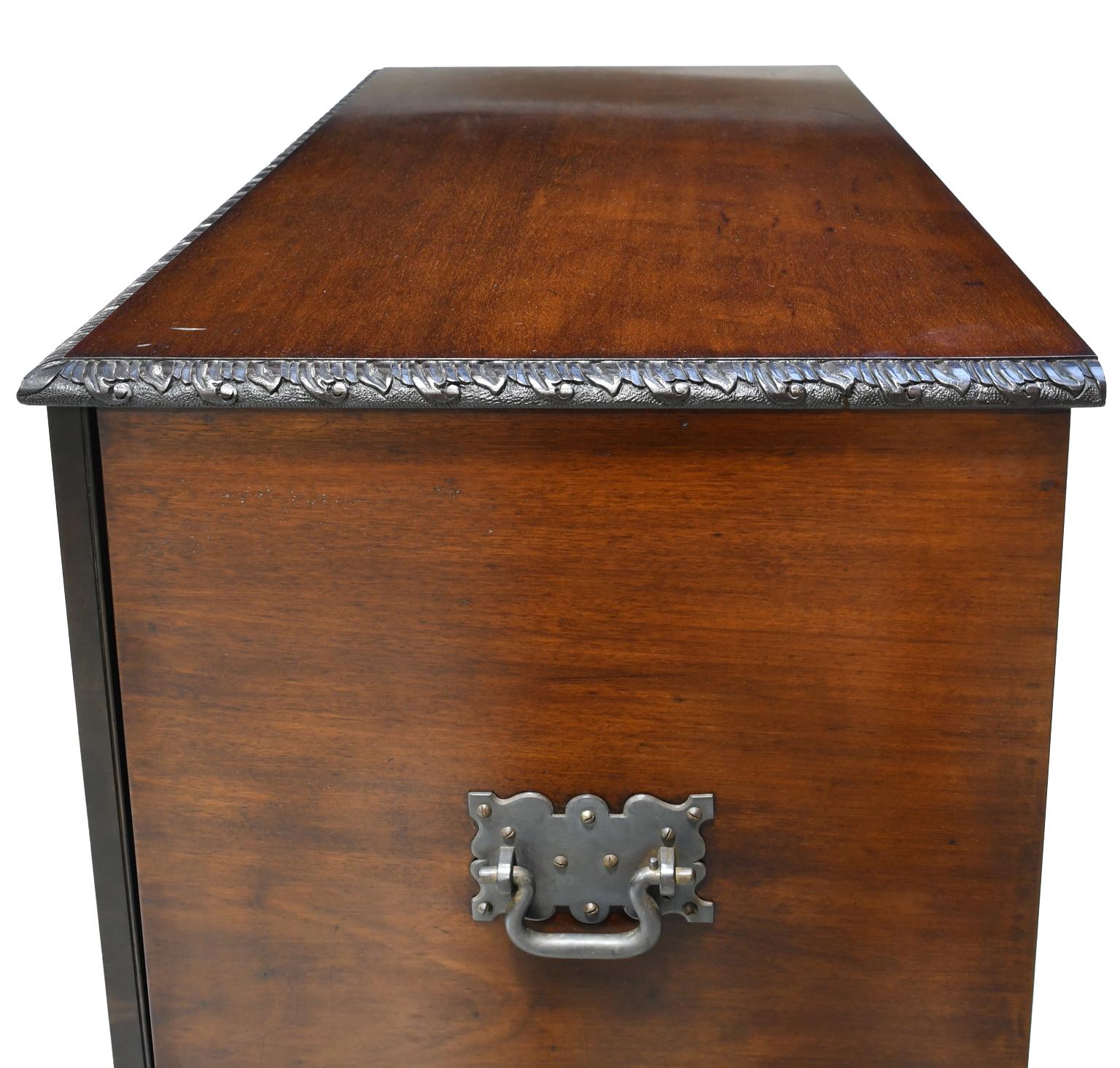 Philadelphia Centennial Mahogany Chest on Stand with Ball and Claw Feet For Sale 8