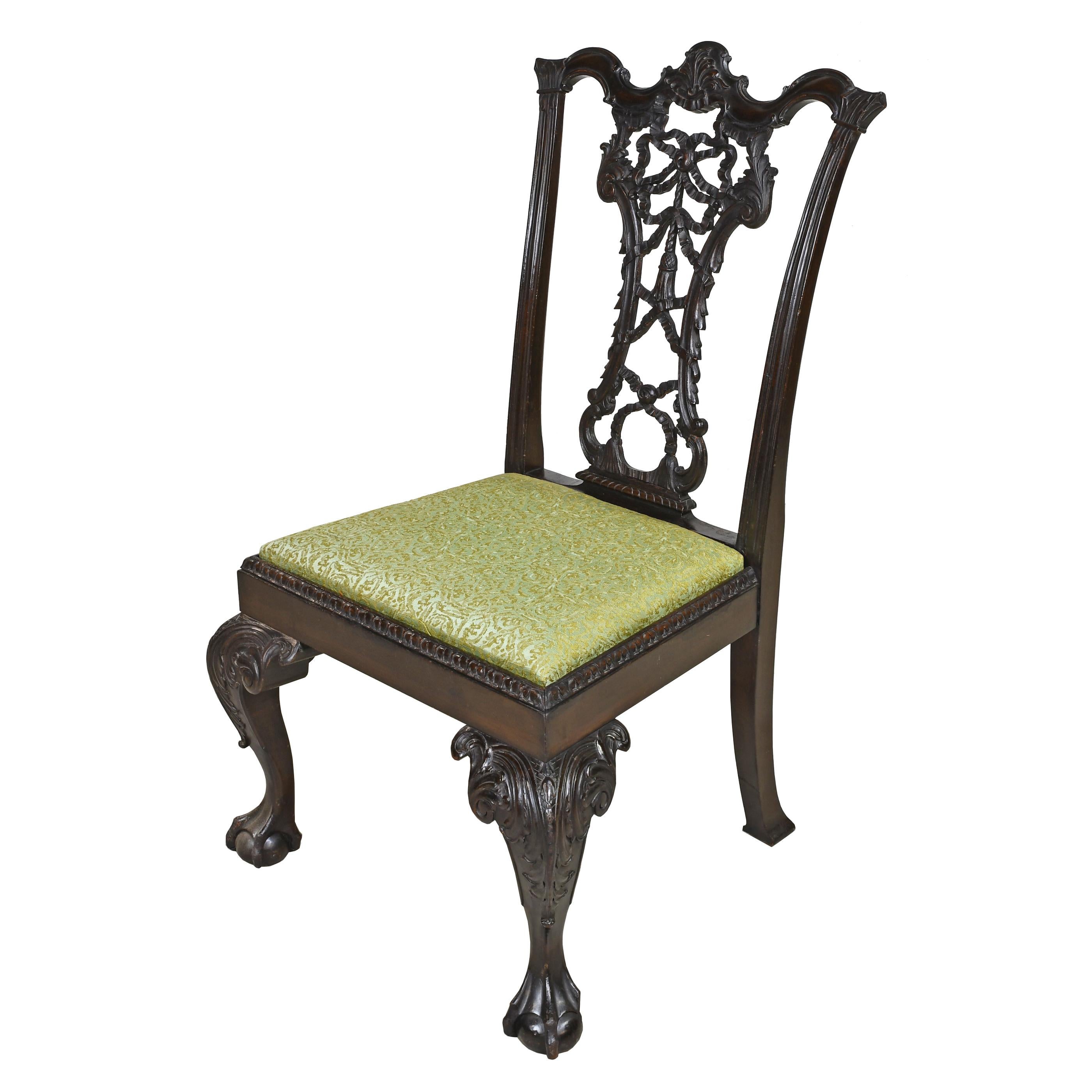 Philadelphia-Stuhl im Chippendale-Stil mit geschnitzter Bandlehne, um 1840 (Handgeschnitzt) im Angebot