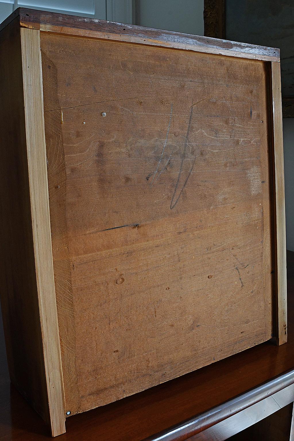 Philadelphia Federal Chest of Drawers in Mahogany, American, circa 1815 4