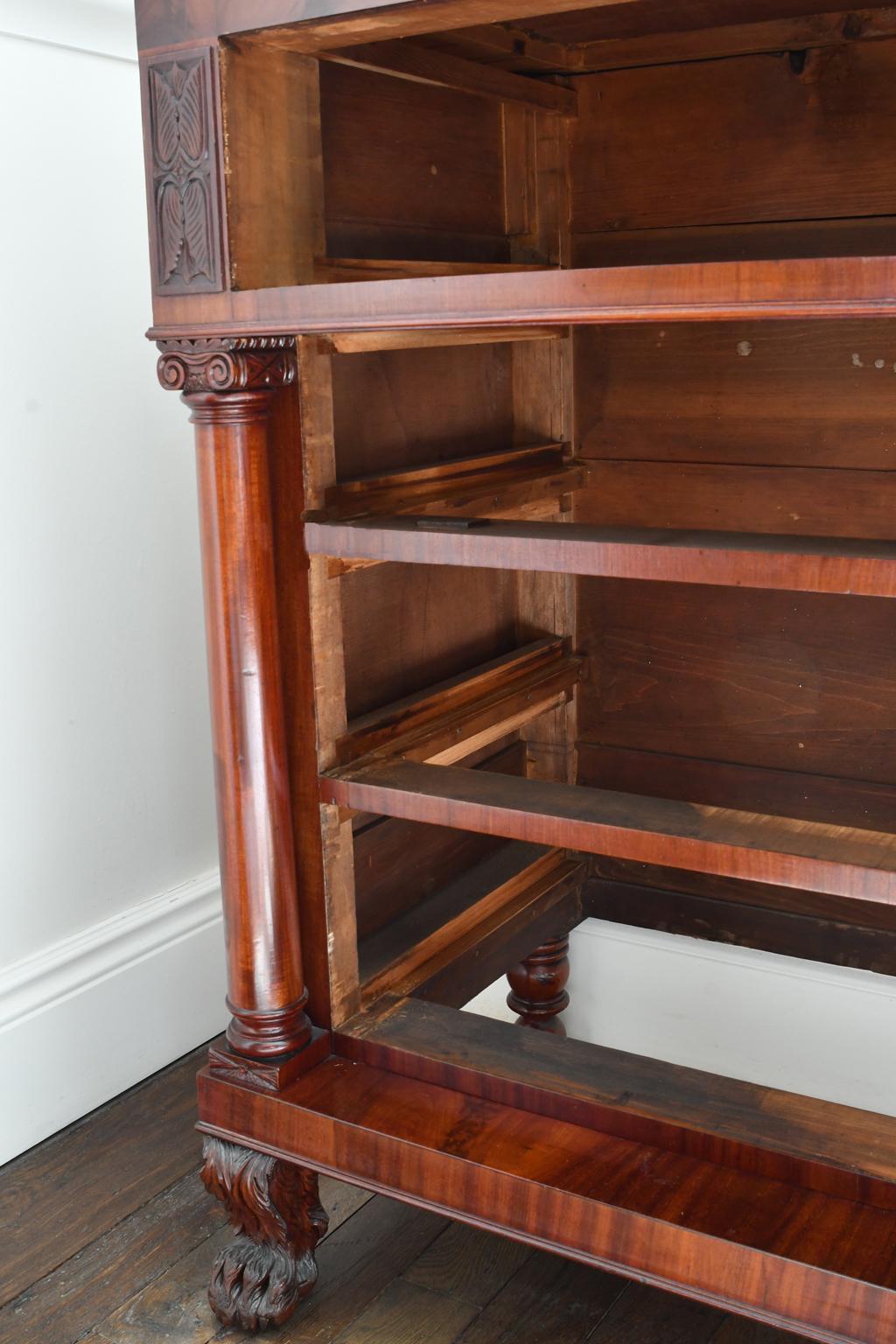 Philadelphia Federal Chest of Drawers in Mahogany, American, circa 1815 8