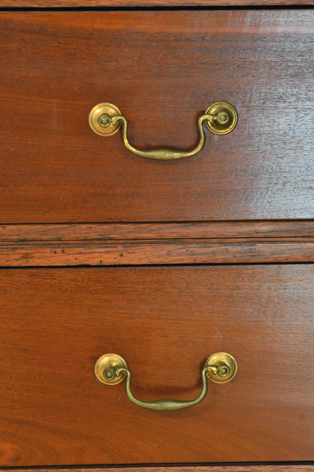 Philadelphia Federal Wardrobe / Armoire in West Indies Mahogany c. !820 For Sale 9