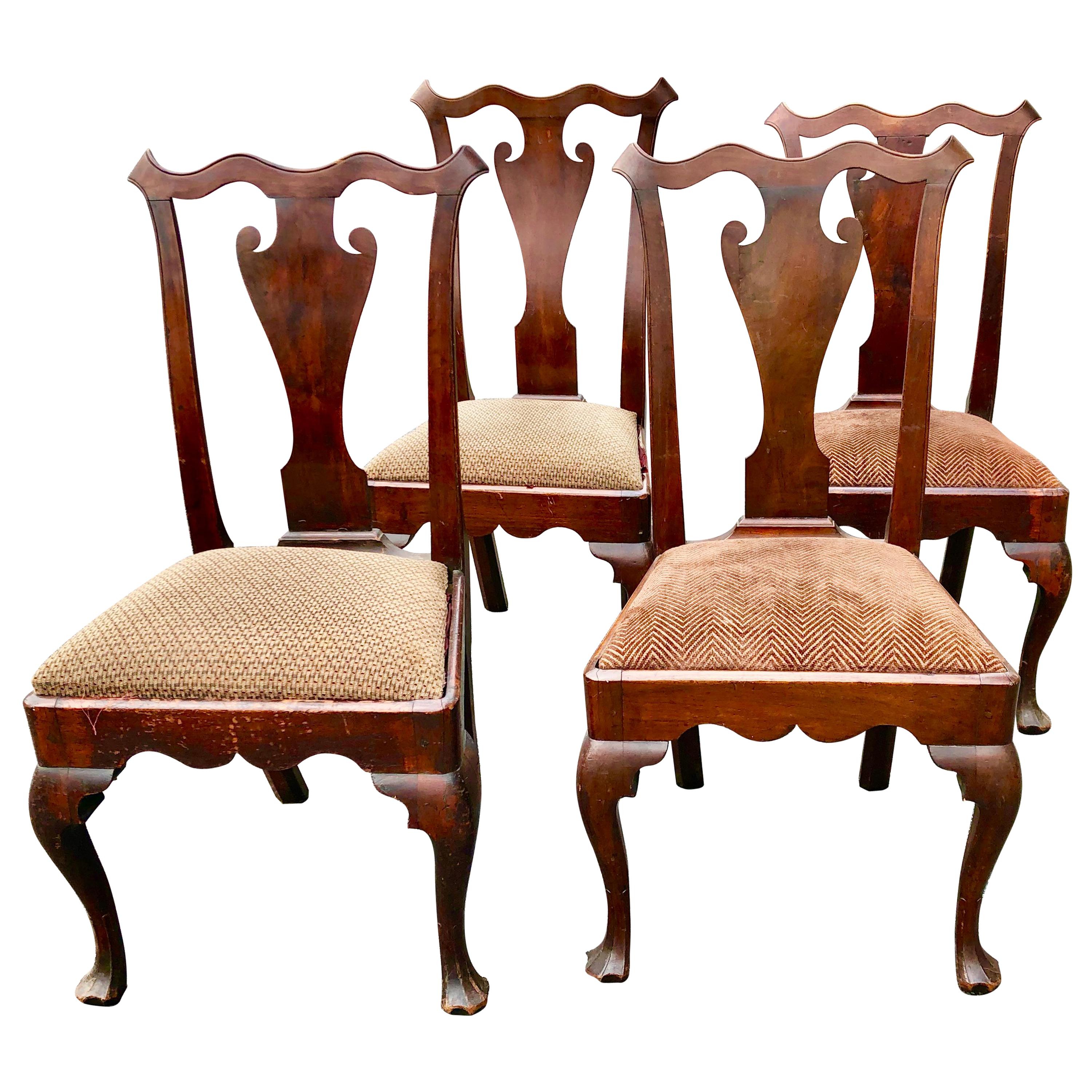 Philadelphia Queen Ann Chairs Walnut 18th Century Savery Type Set of Four For Sale