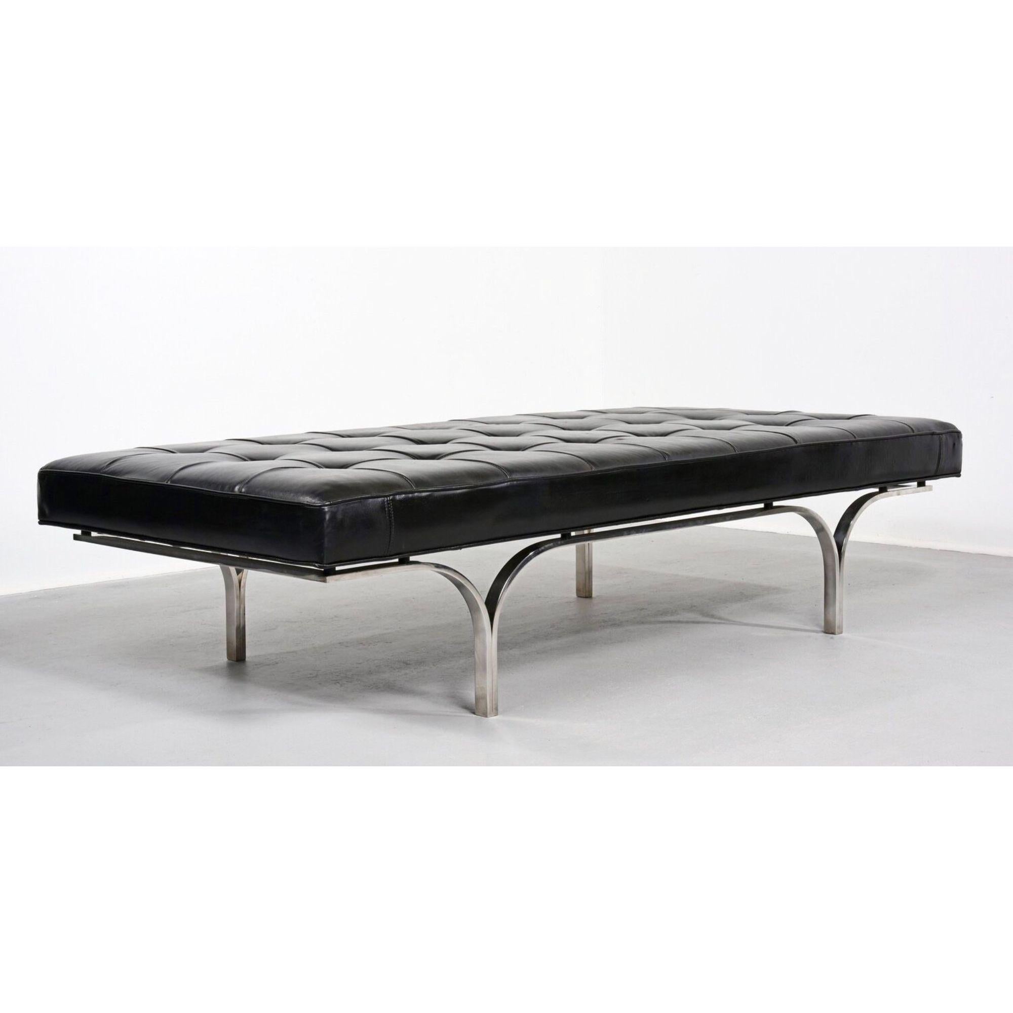 Américain Banc Philharmonic en cuir noir capitonné Erwine & Estelle Laverne 1961 en vente