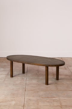 Table basse "étrusque" Philip et Kelvin Laverne en bronze gravé à l'acide