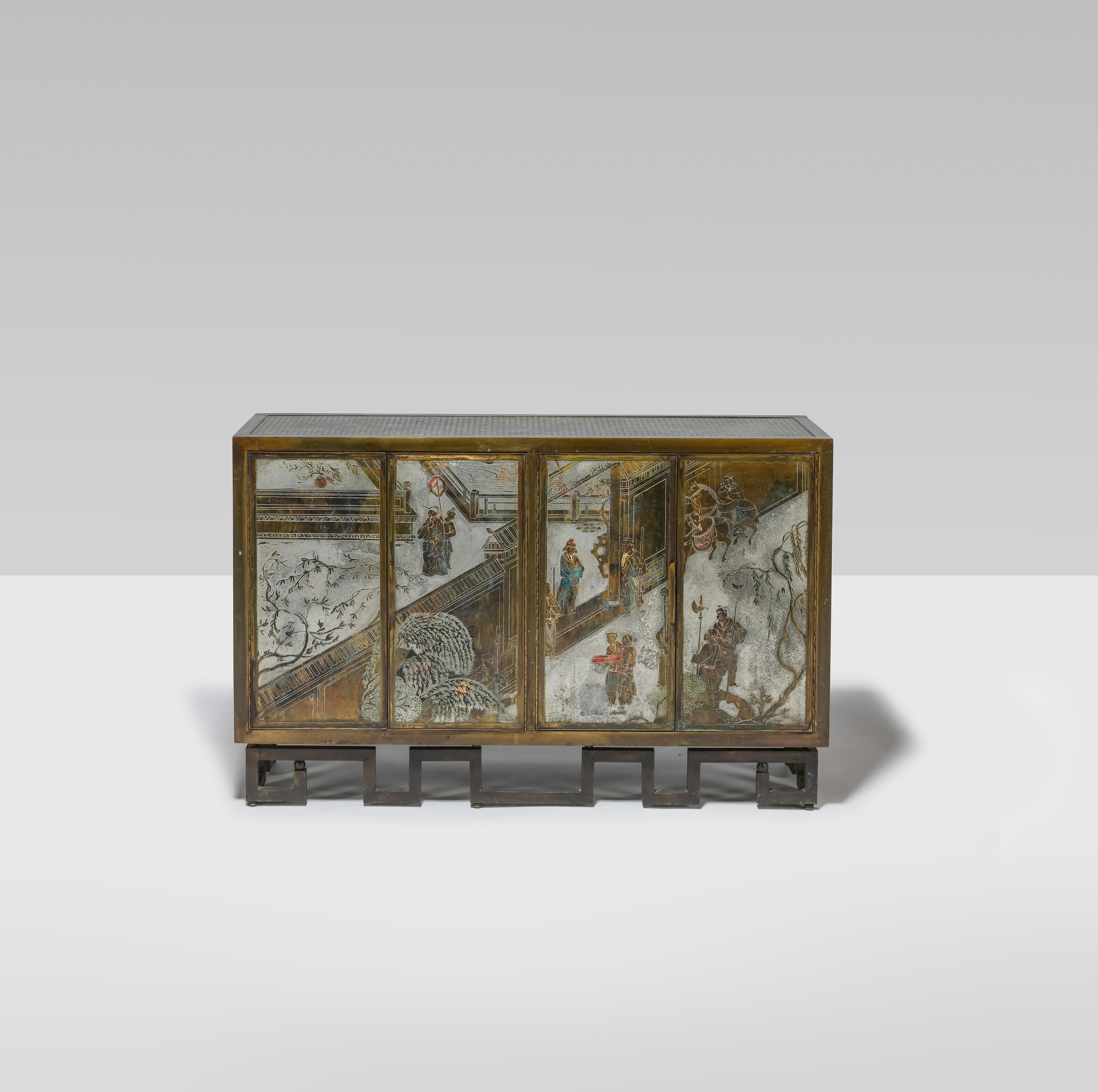 Seltener viertüriger Schrank von Philip und Kelvin Laverne. Feine Details aus Bronze, Kupfer, emailliertem und patiniertem Messing. Schrank mit vier Türen im 