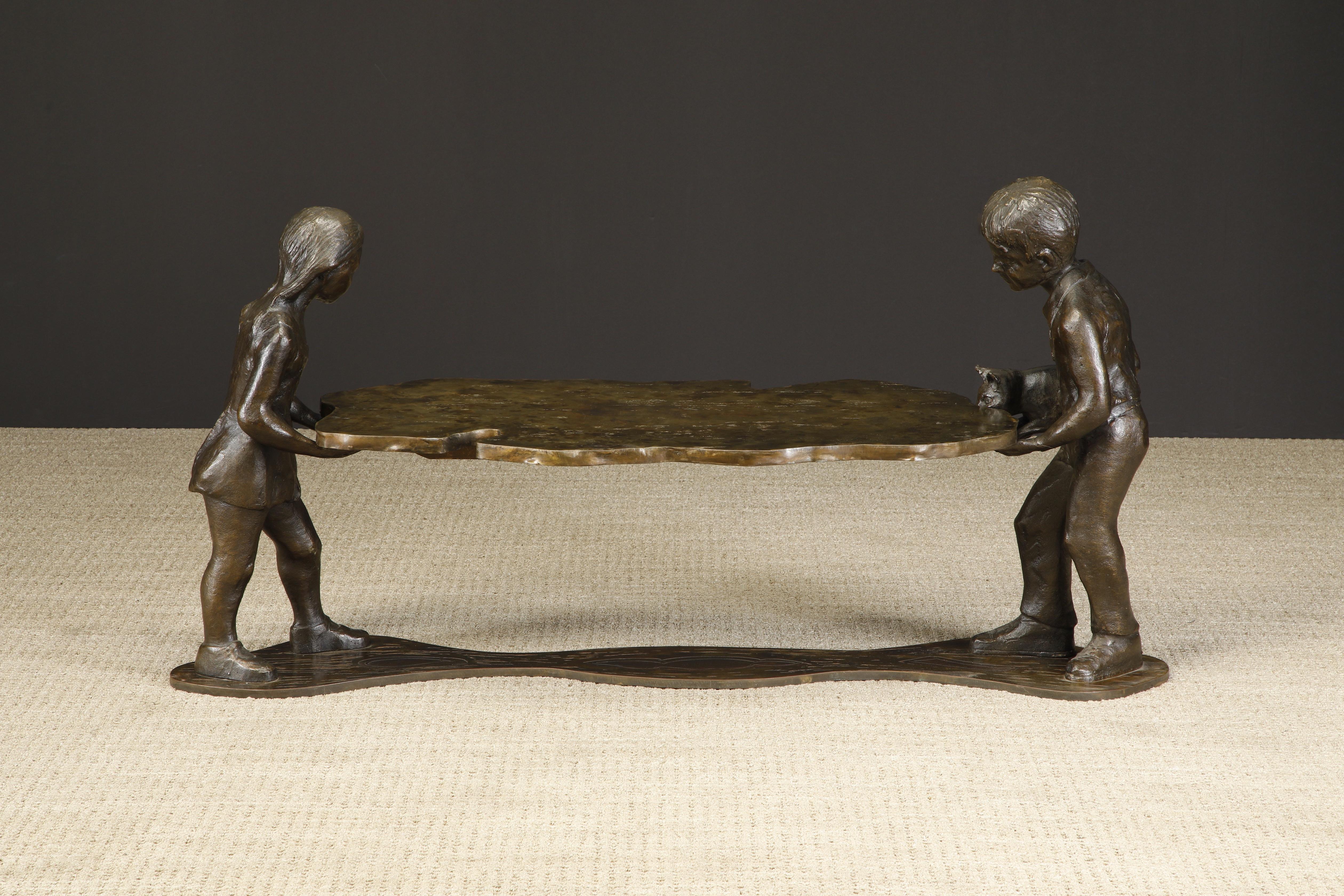 Moderne Table sculpture en bronze 'Generation' de Philip et Kelvin LaVerne, datant d'environ 1964, signée en vente