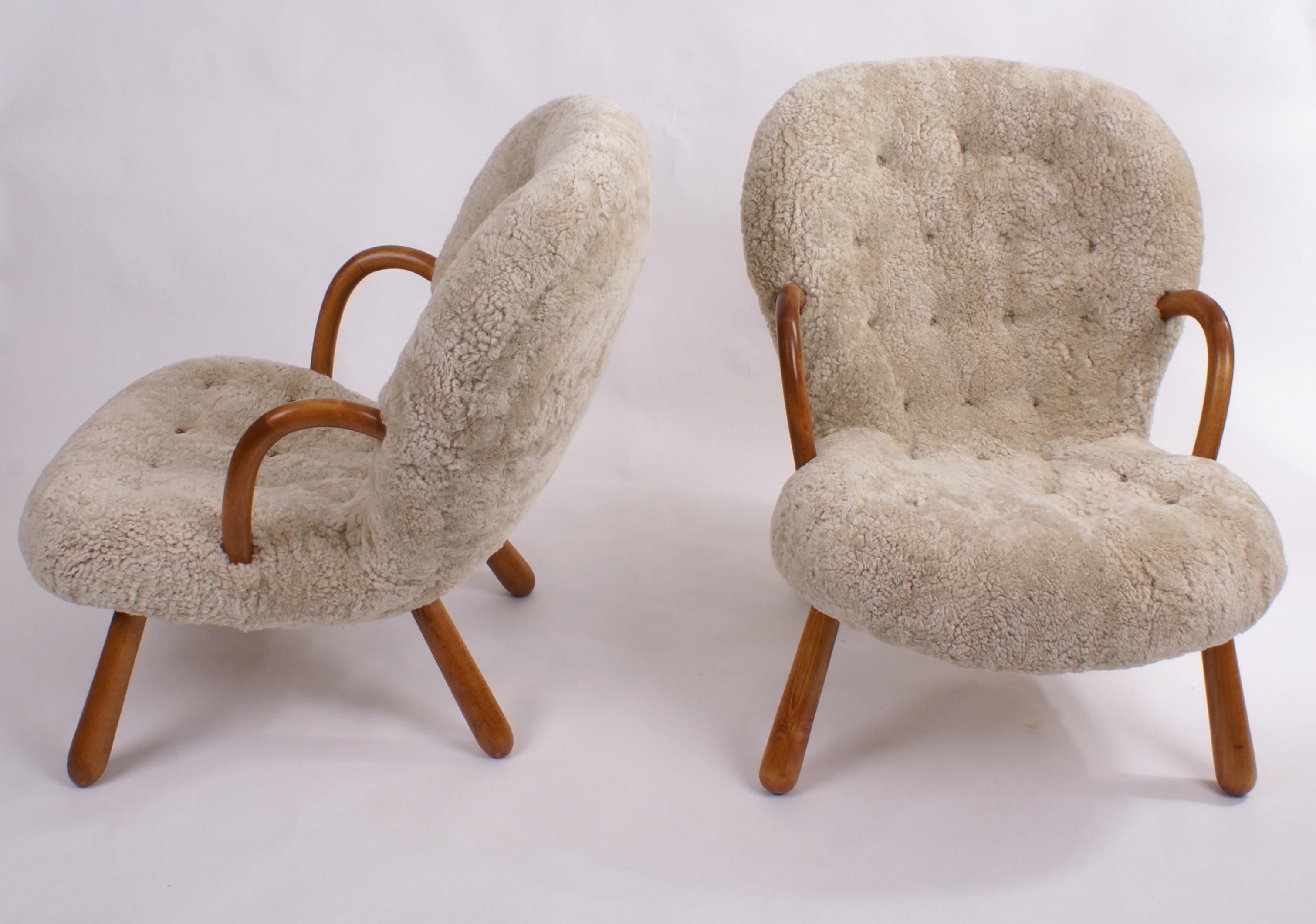 Philip Arctander Pair of 'Clam' Easy Chairs in Pale Grey Sheepskin, 1944 1