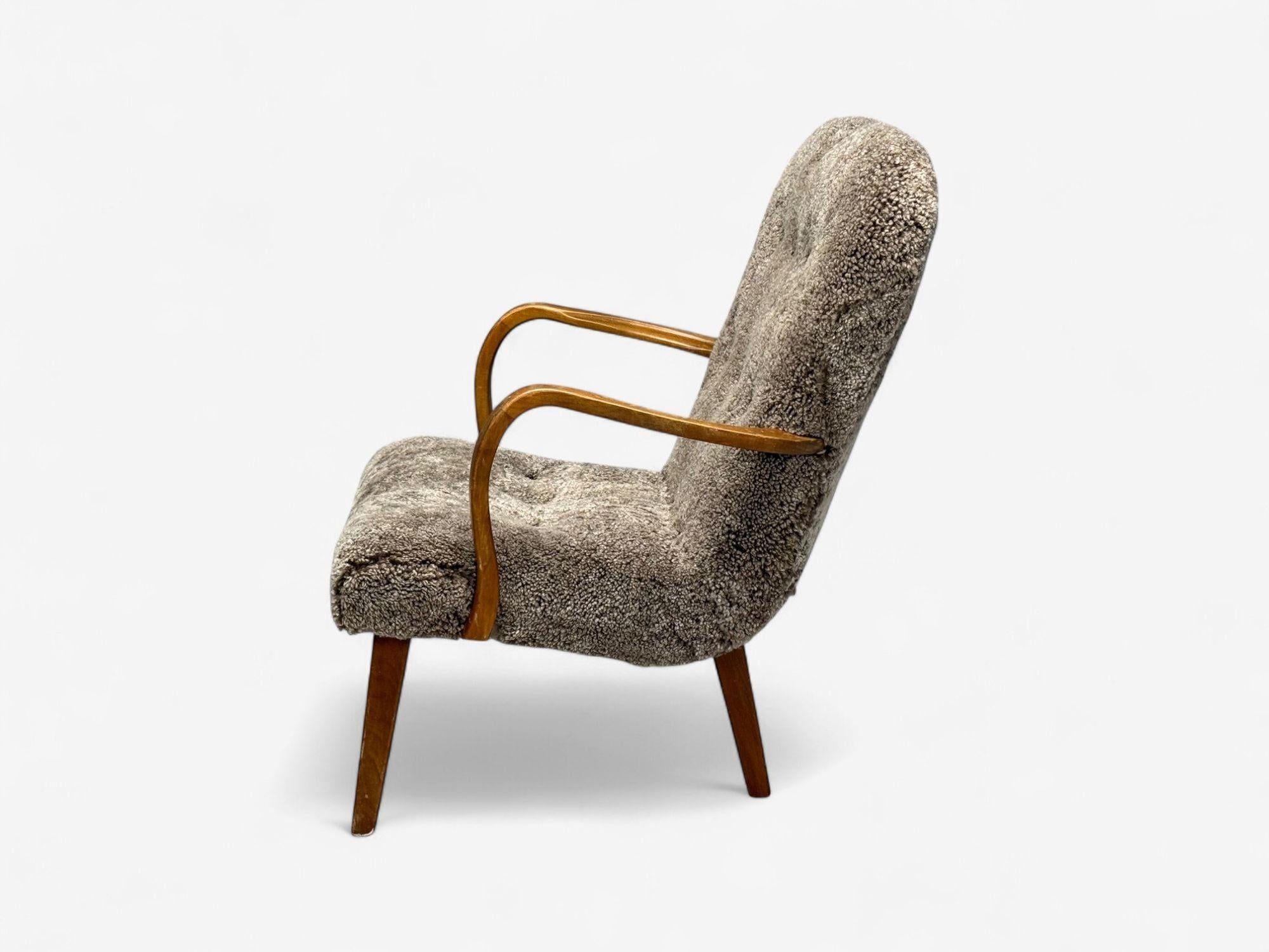 Philip Arctander Style, Shearling, Beech, Lounge Chair, Denmark, 1960s For Sale 2