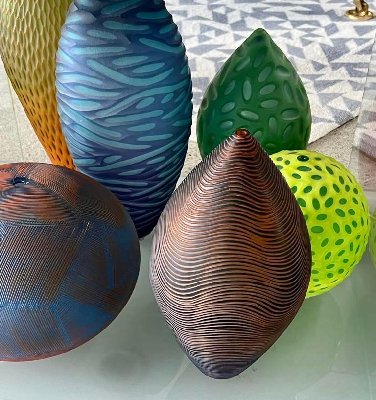 Philip Baldwin, Monica Guggisberg, jarrón battuto único en venta 2