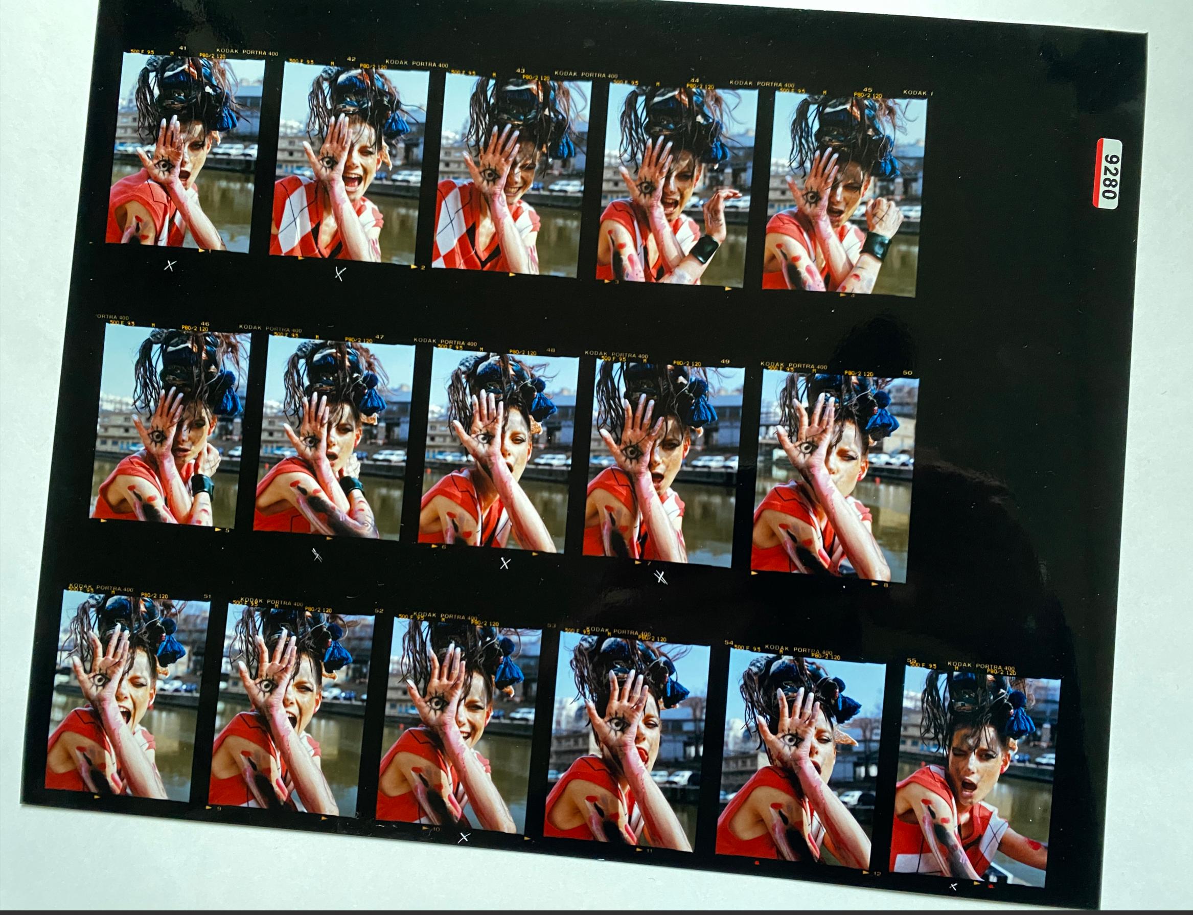 Color Photograph Philip GAY - TATI COTLIAR pour I-D MAGAZINE 2011