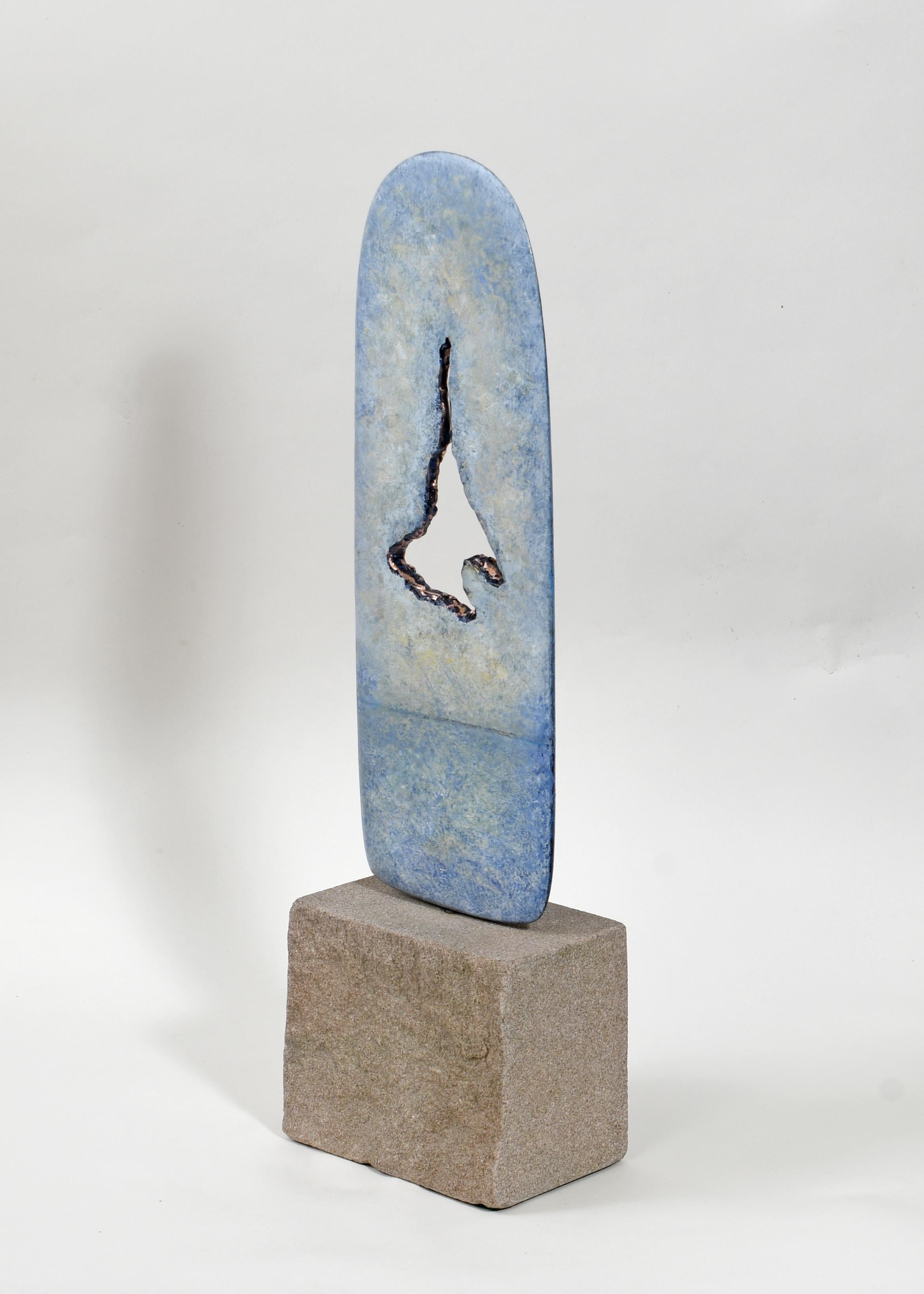 Escultura contemporánea británica de Philip Hearsey - Ancient Witness en venta 11