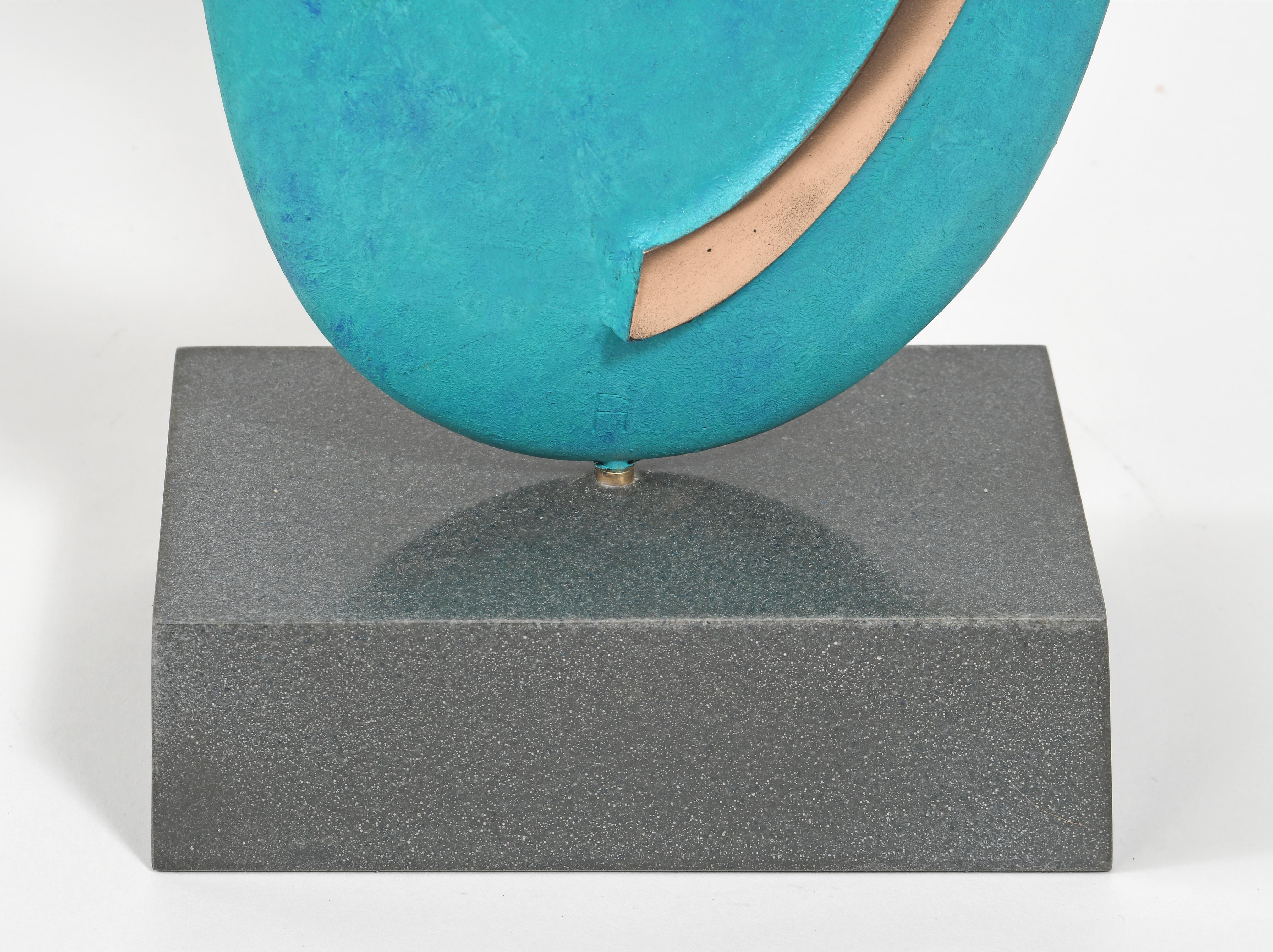 Britische zeitgenössische Bildhauerei von Philip Hearsey - Anphalos III im Angebot 4