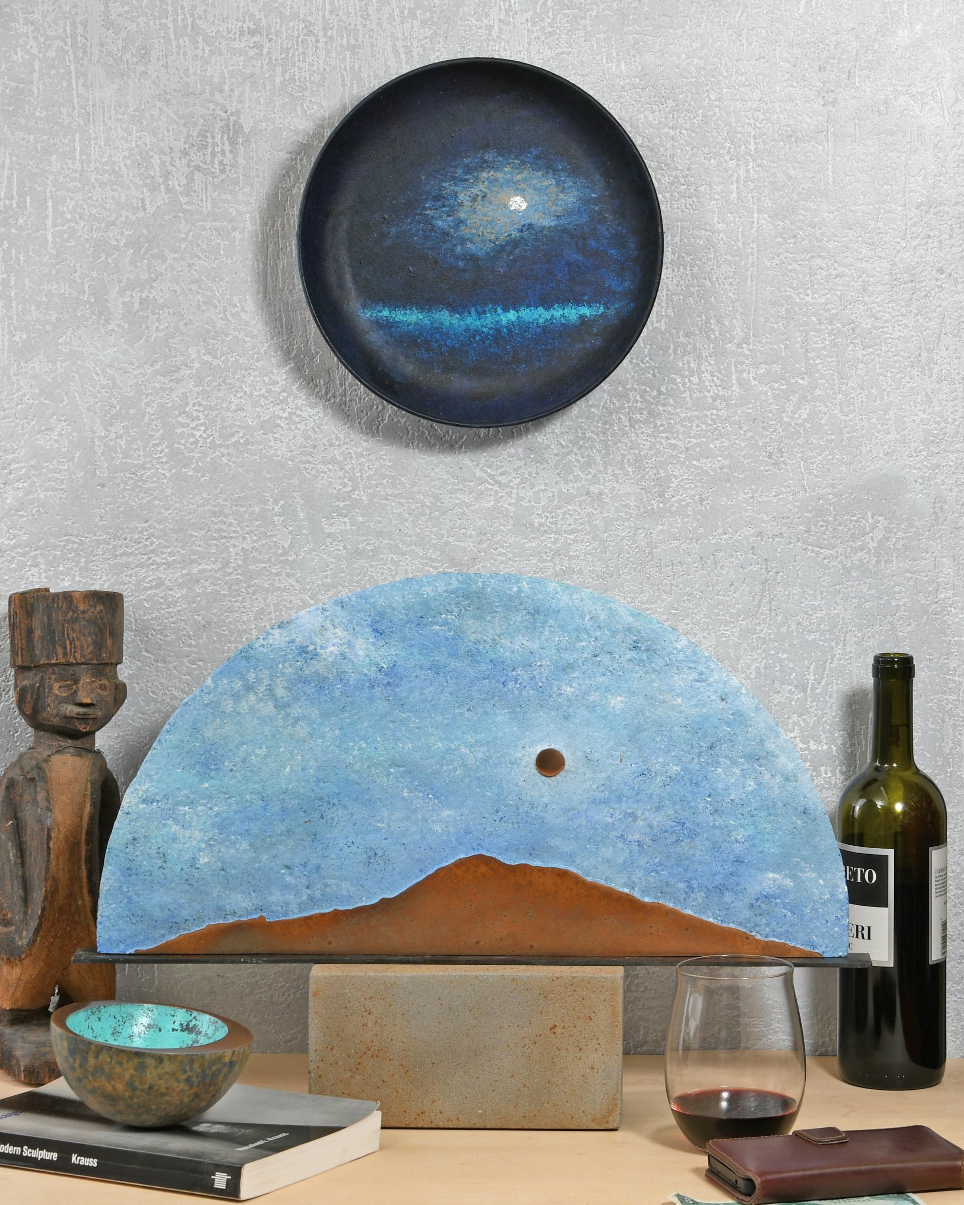 Britische zeitgenössische Skulptur von Philip Hearsey - The Sun Hardly Rises im Angebot 7