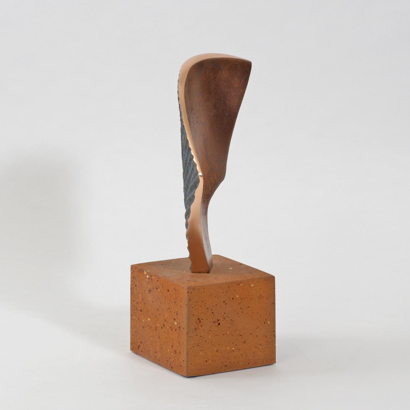 British Contemporary Sculpture by Philip Hearsey - Fragment I For Sale 4