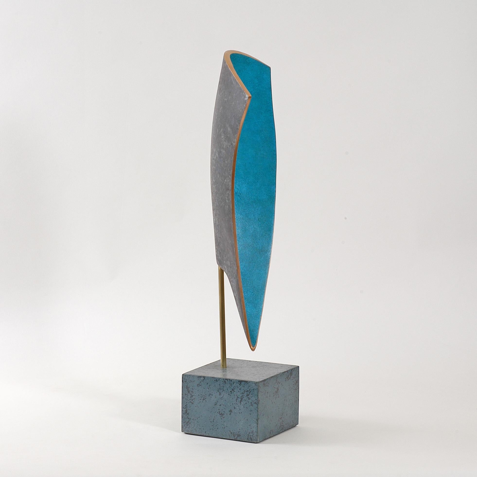 British Contemporary Sculpture by Philip Hearsey - Looking Both Ways For Sale 1