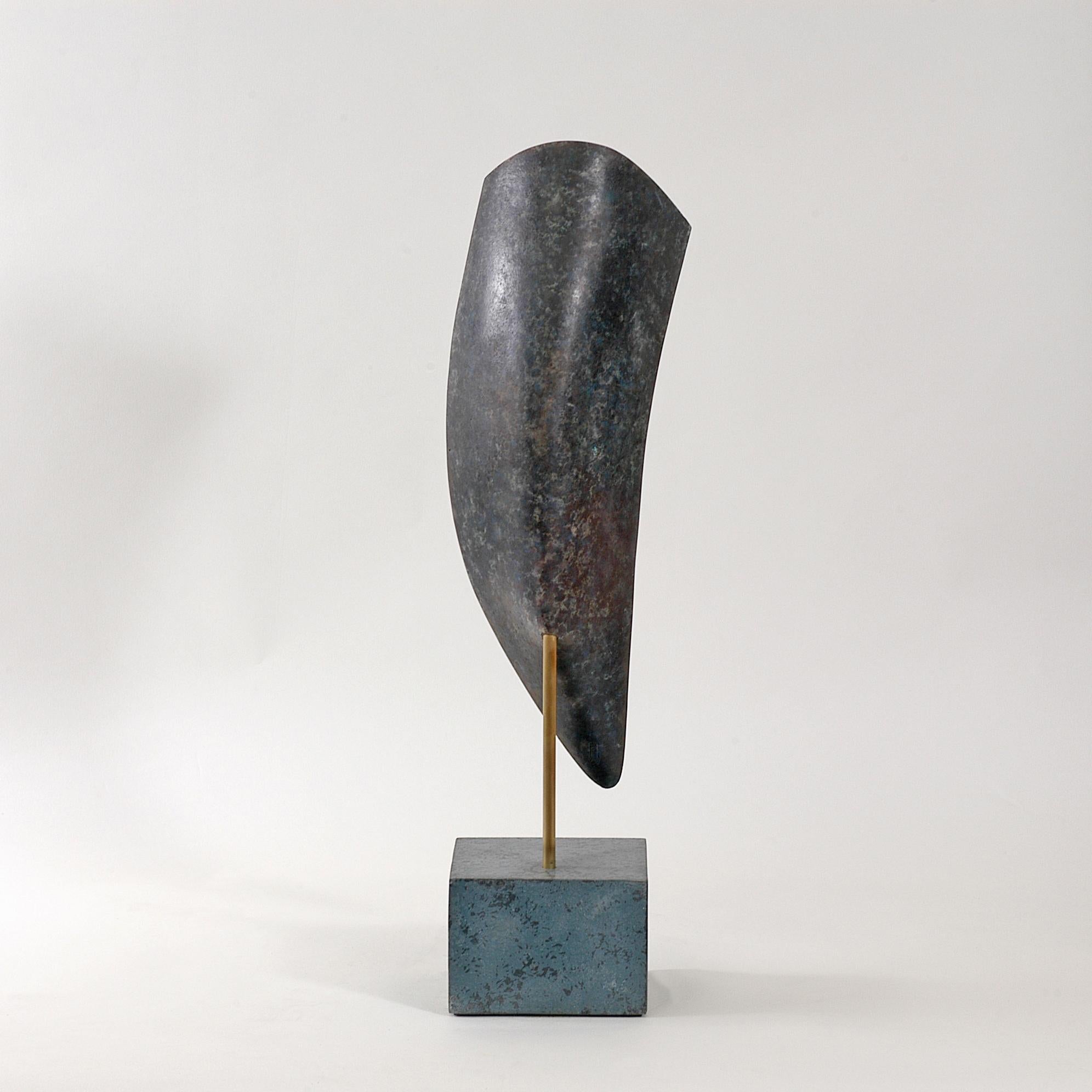British Contemporary Sculpture by Philip Hearsey - Looking Both Ways For Sale 4