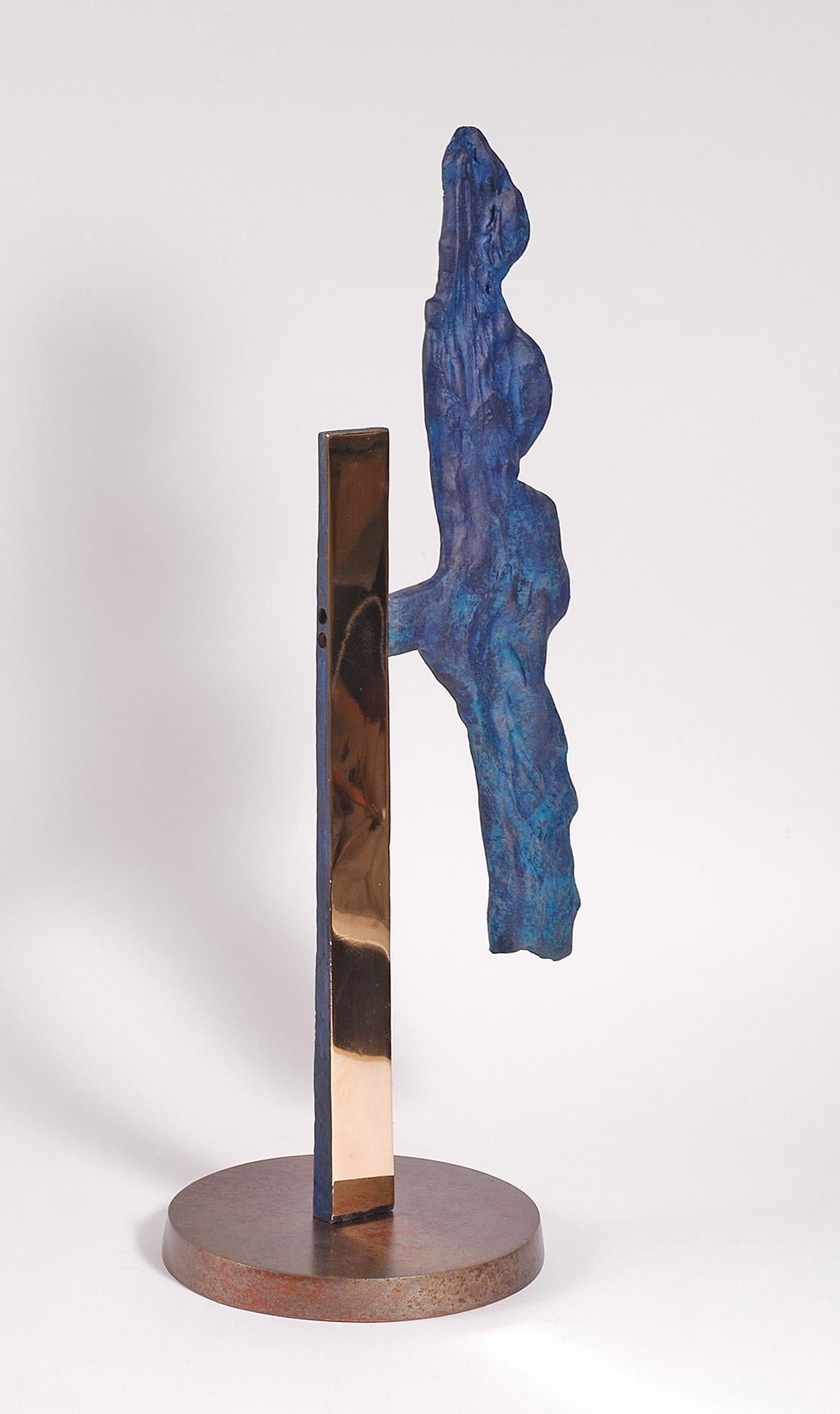 With a background in architecture, interior and furniture design, Philip Hearsey is self-taught sculptor and specialised in sandcasting to make pieces which engage the quality of bronze as a noble material in its own right. Sculptures are intimate