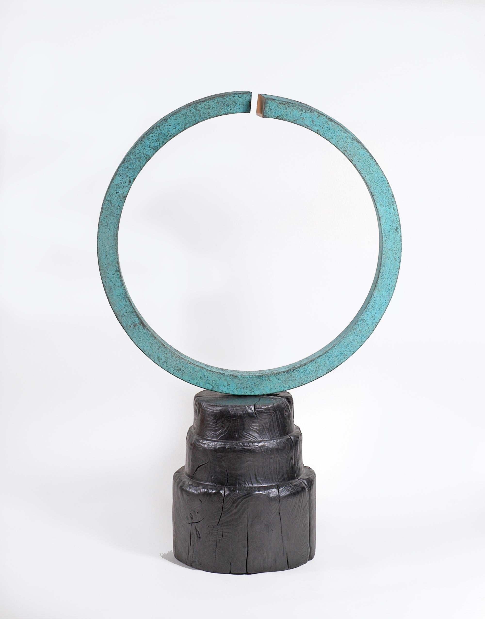 Scultura contemporanea britannica di Phiip Hearsey - Seconda possibilità - Sculpture di Philip Hearsey
