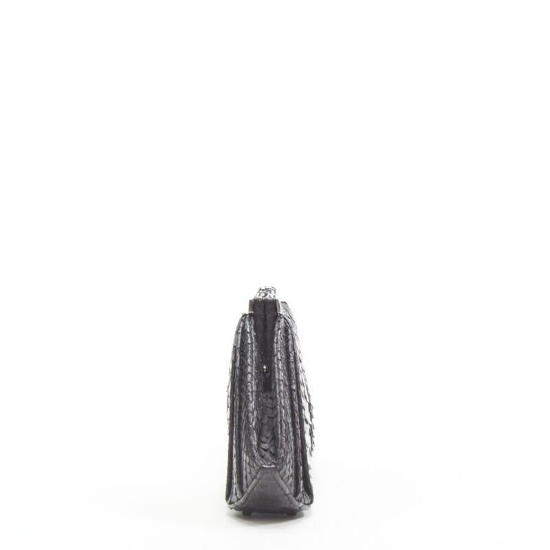 PHILIP TREACY black scaled leather silver metal clasp evening clutch bag In Good Condition For Sale In Hong Kong, NT
