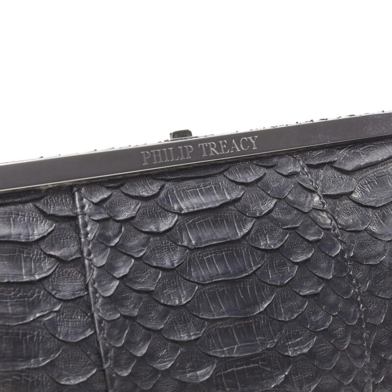 PHILIP TREACY black scaled leather silver metal clasp evening clutch bag For Sale 2