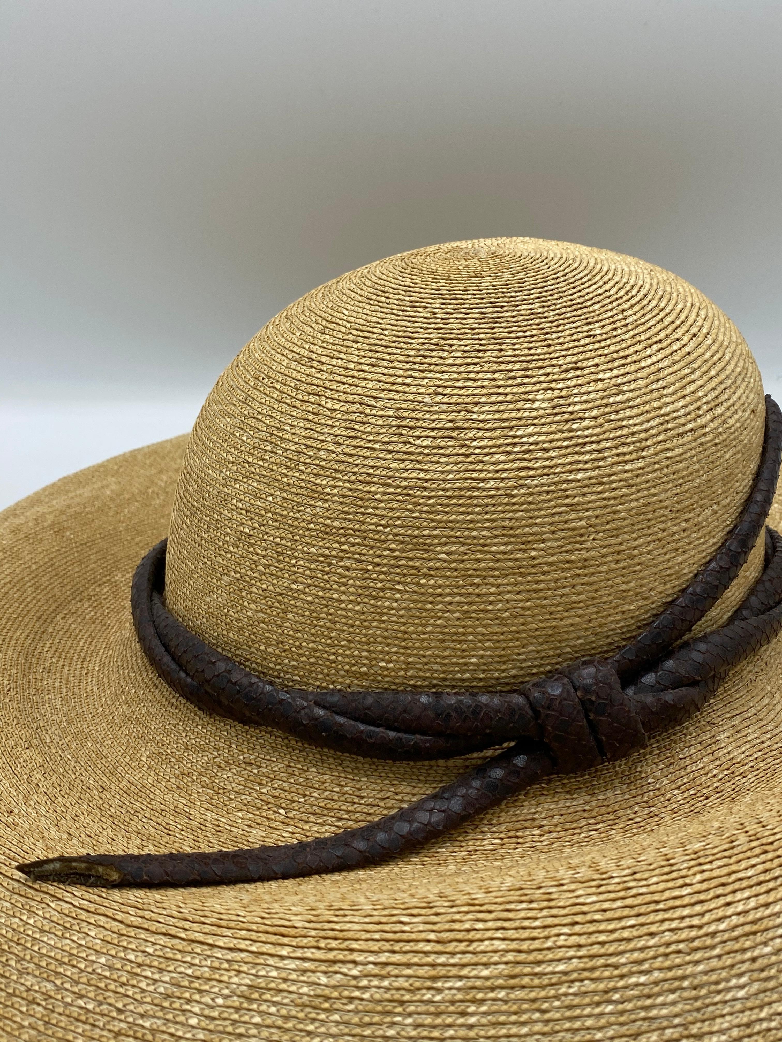 Philip Treacy London Beige Straw and Brown Animal Skin Leather Hat  In Excellent Condition For Sale In Beverly Hills, CA